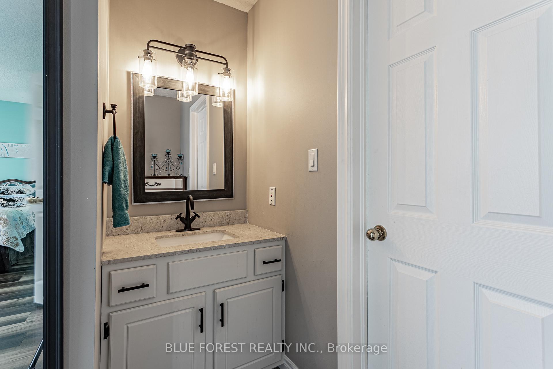 Photo 32 of 14 Eric Drive, Thames Centre, Dorchester — HOMEH