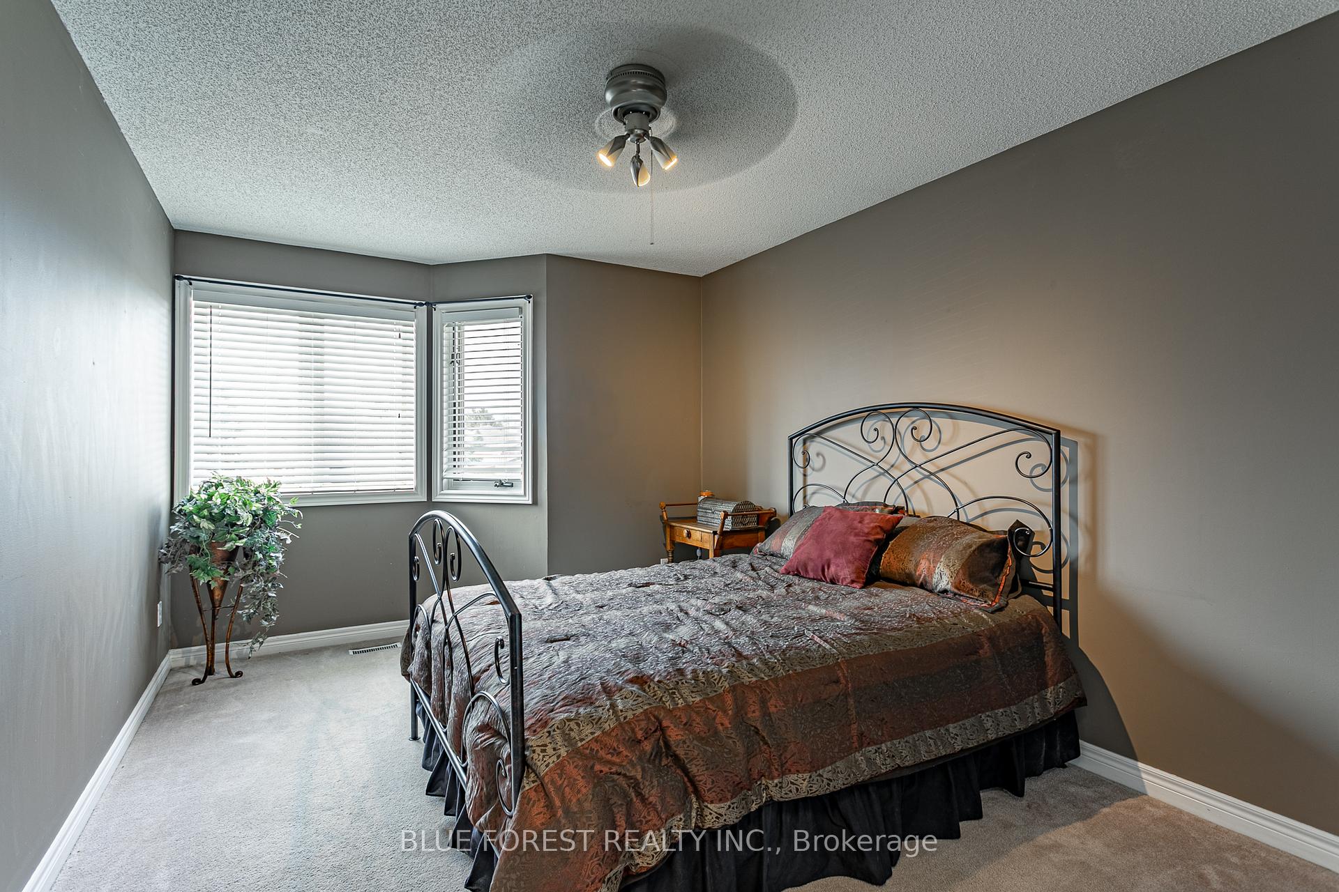 Photo 36 of 14 Eric Drive, Thames Centre, Dorchester — HOMEH