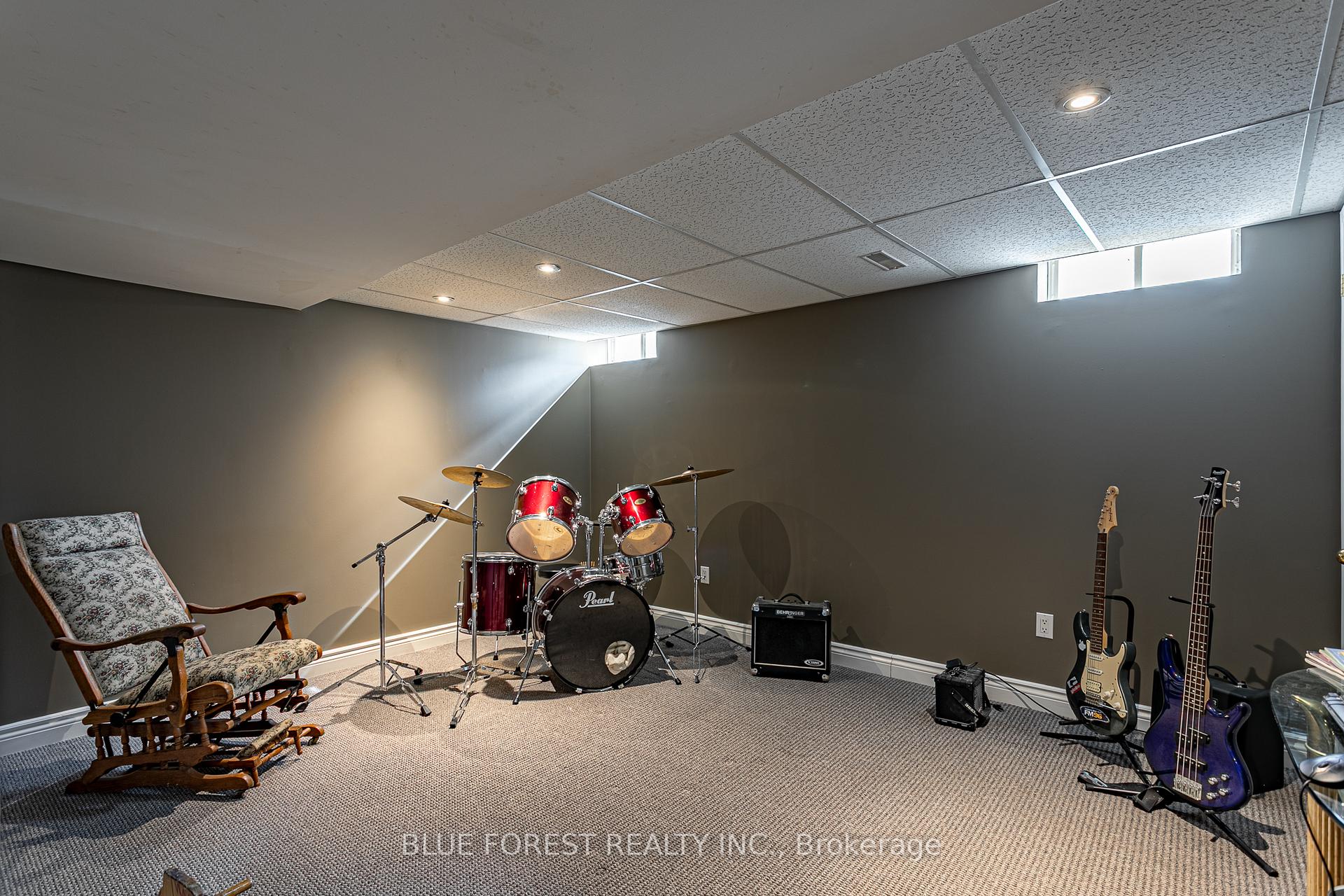 Photo 38 of 14 Eric Drive, Thames Centre, Dorchester — HOMEH