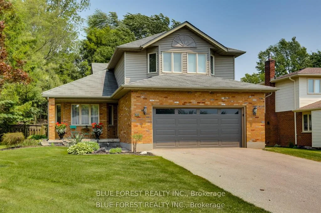 Photo 2 of 14 Eric Drive, Thames Centre, Dorchester — HOMEH