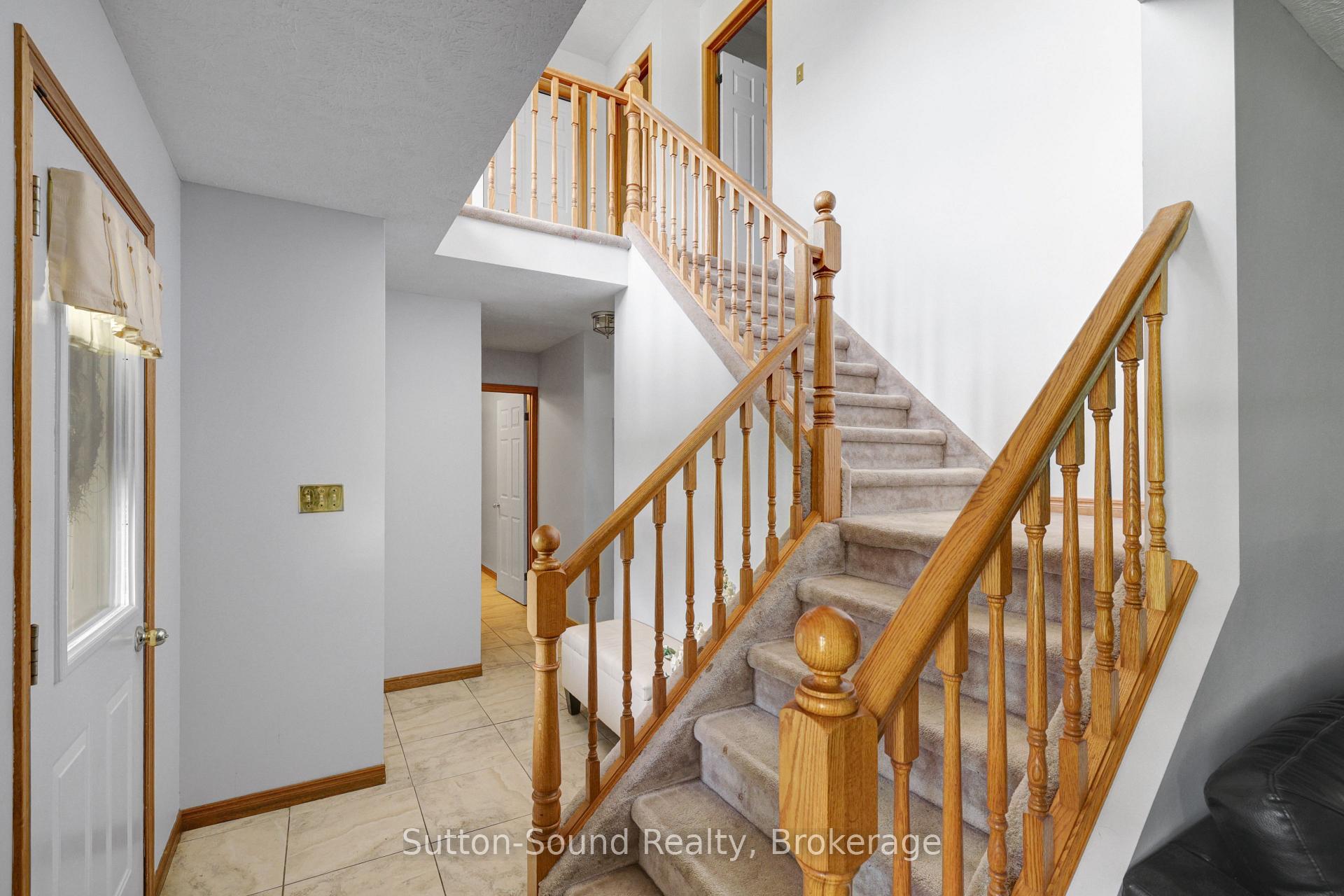 Photo 5 of 460 8TH Avenue E, Owen Sound — HOMEH