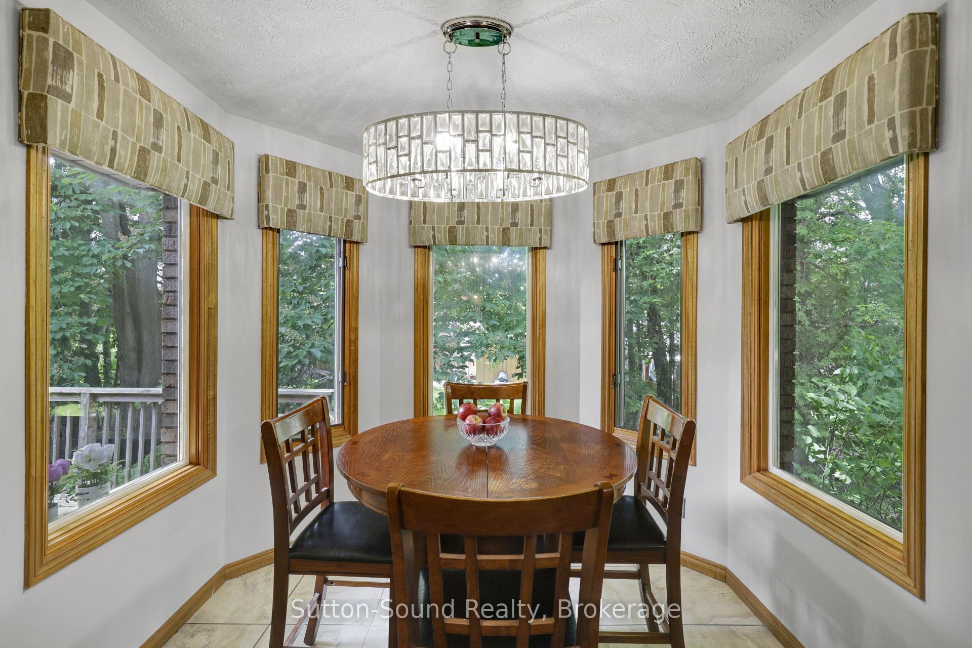 Photo 12 of 460 8TH Avenue E, Owen Sound — HOMEH