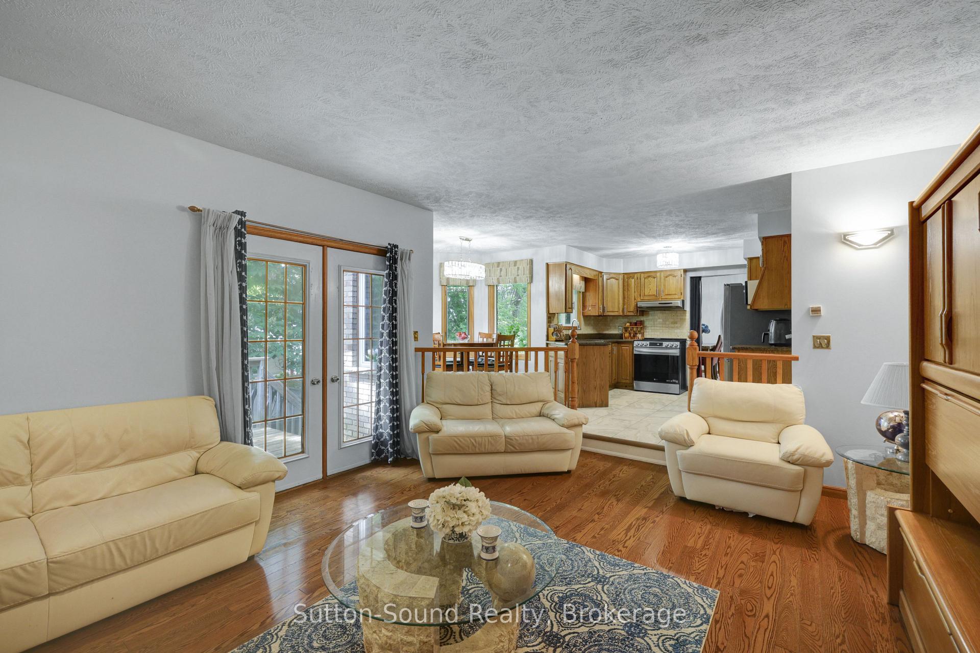 Photo 13 of 460 8TH Avenue E, Owen Sound — HOMEH