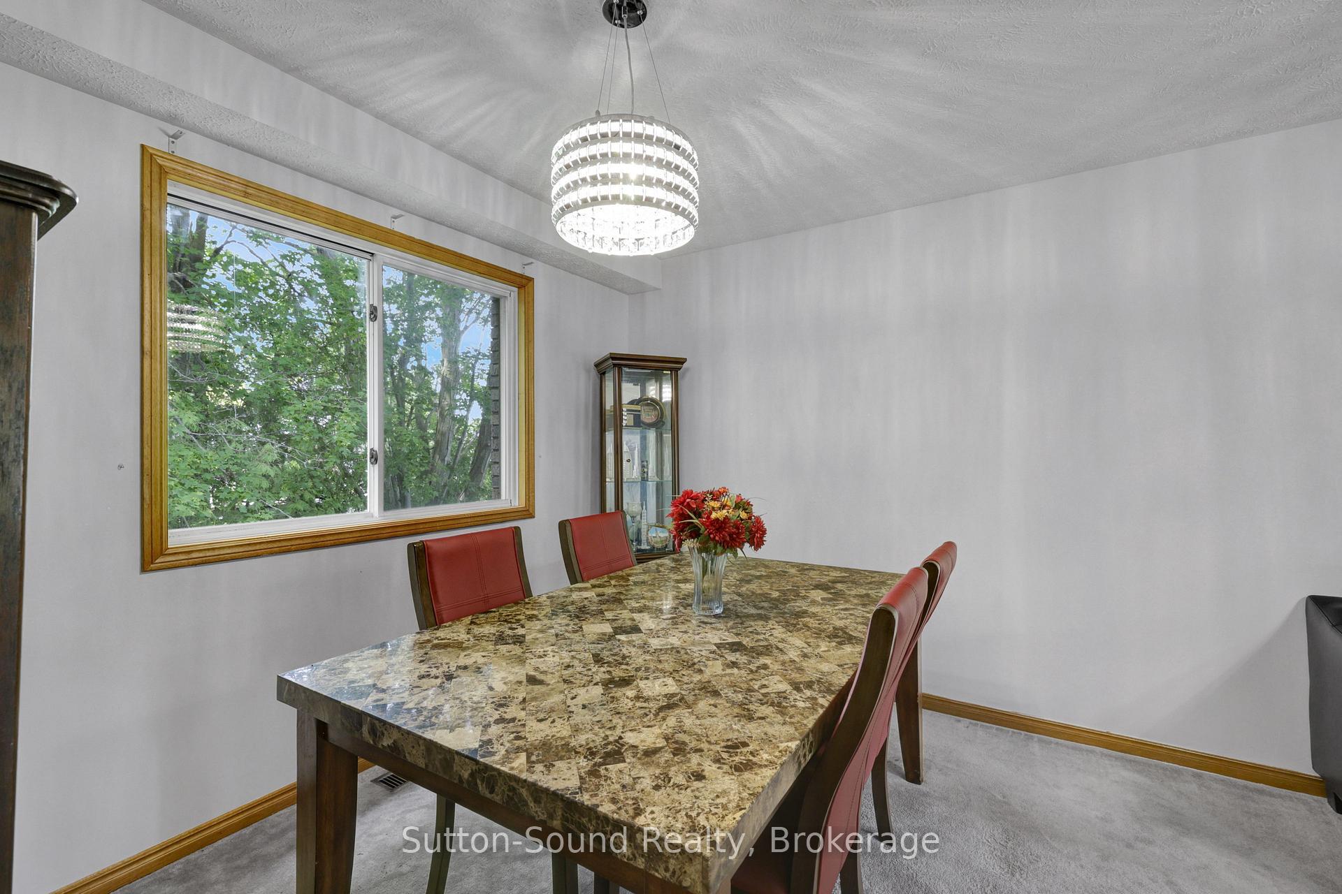 Photo 21 of 460 8TH Avenue E, Owen Sound — HOMEH