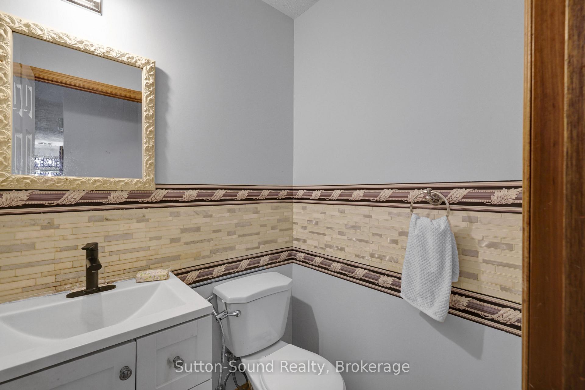 Photo 22 of 460 8TH Avenue E, Owen Sound — HOMEH