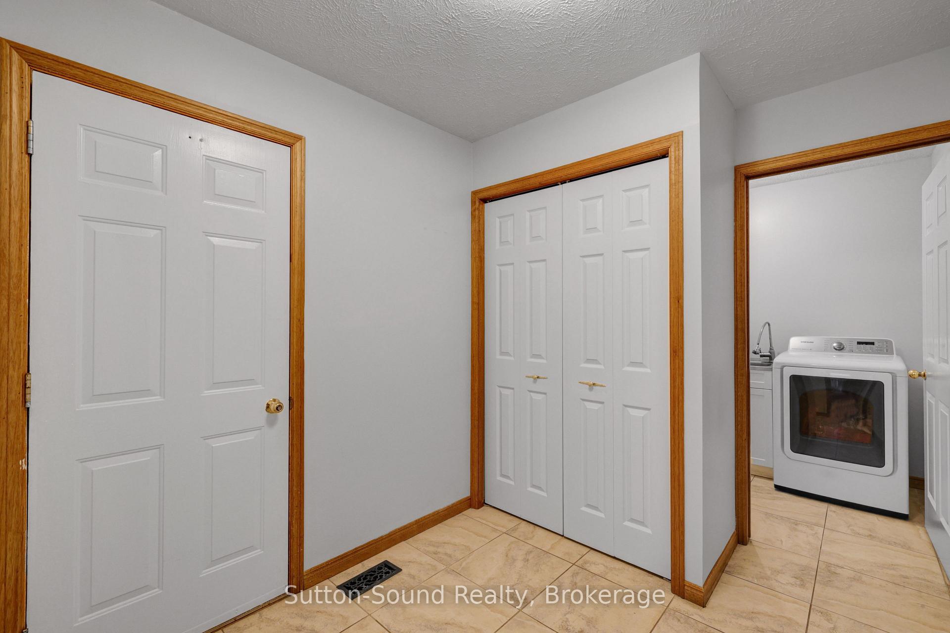 Photo 23 of 460 8TH Avenue E, Owen Sound — HOMEH