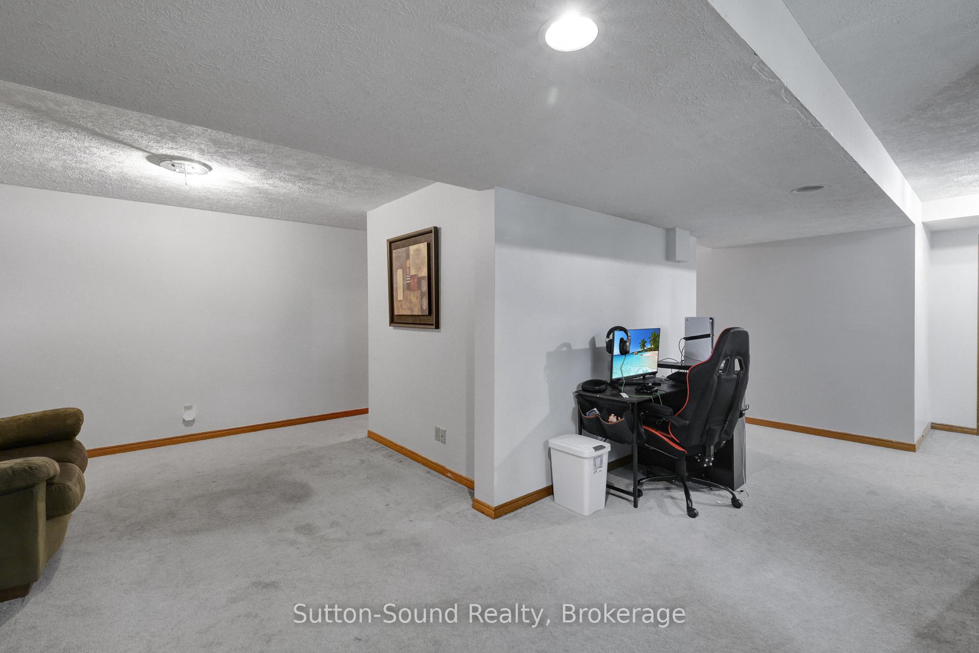 Photo 35 of 460 8TH Avenue E, Owen Sound — HOMEH