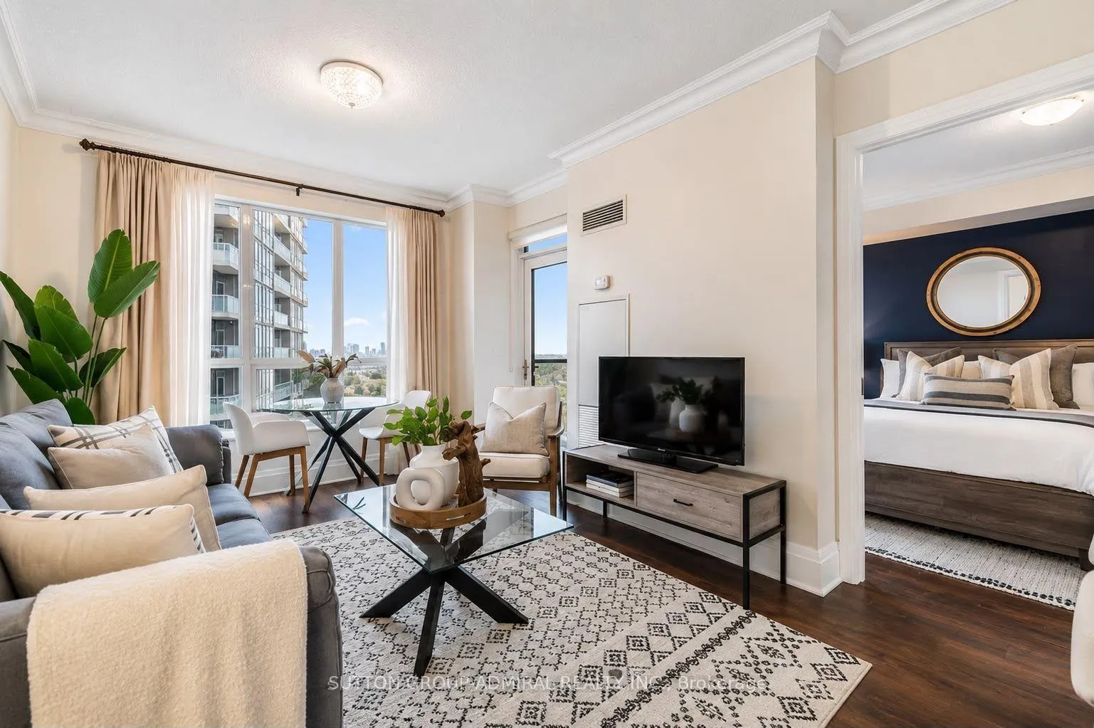 Photo 8 of Unit 1521, 100 Harrison Garden Boulevard, North York, Willowdale East — HOMEH