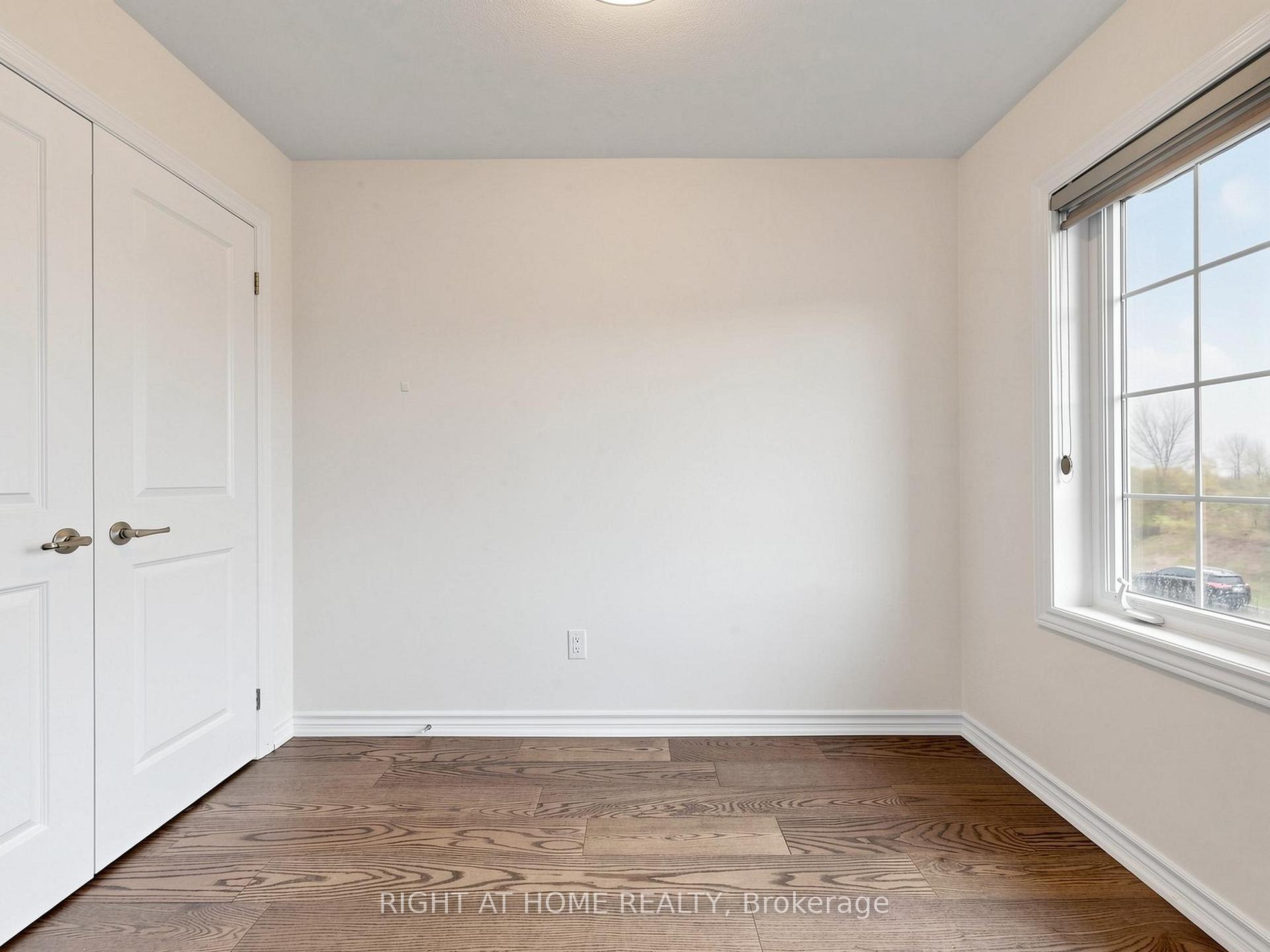 Photo 27 of 124 Mosaic Drive, Hamilton, Waterdown — HOMEH