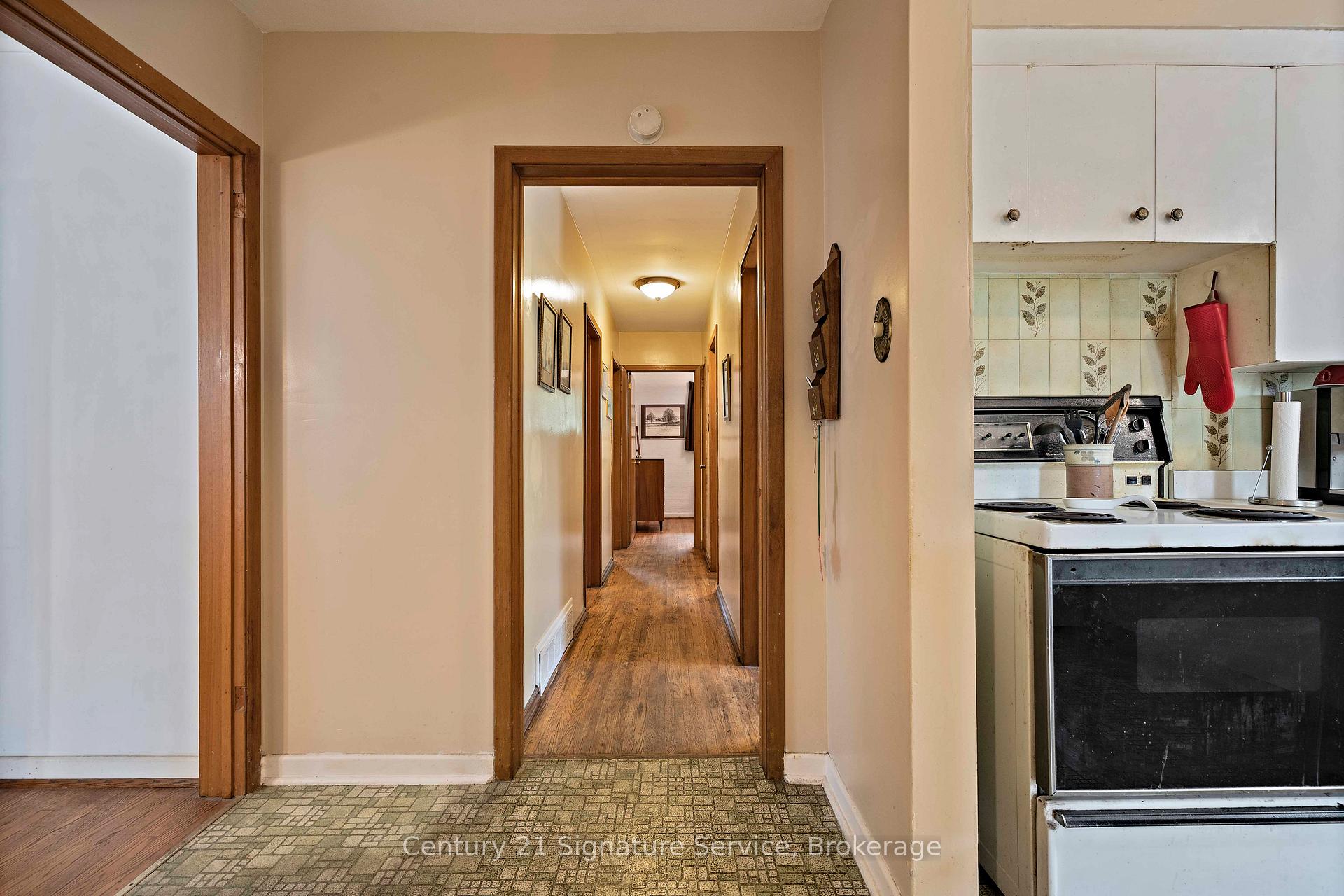 Photo 12 of 2150 Greenhurst Avenue, Mississauga, Lakeview — HOMEH