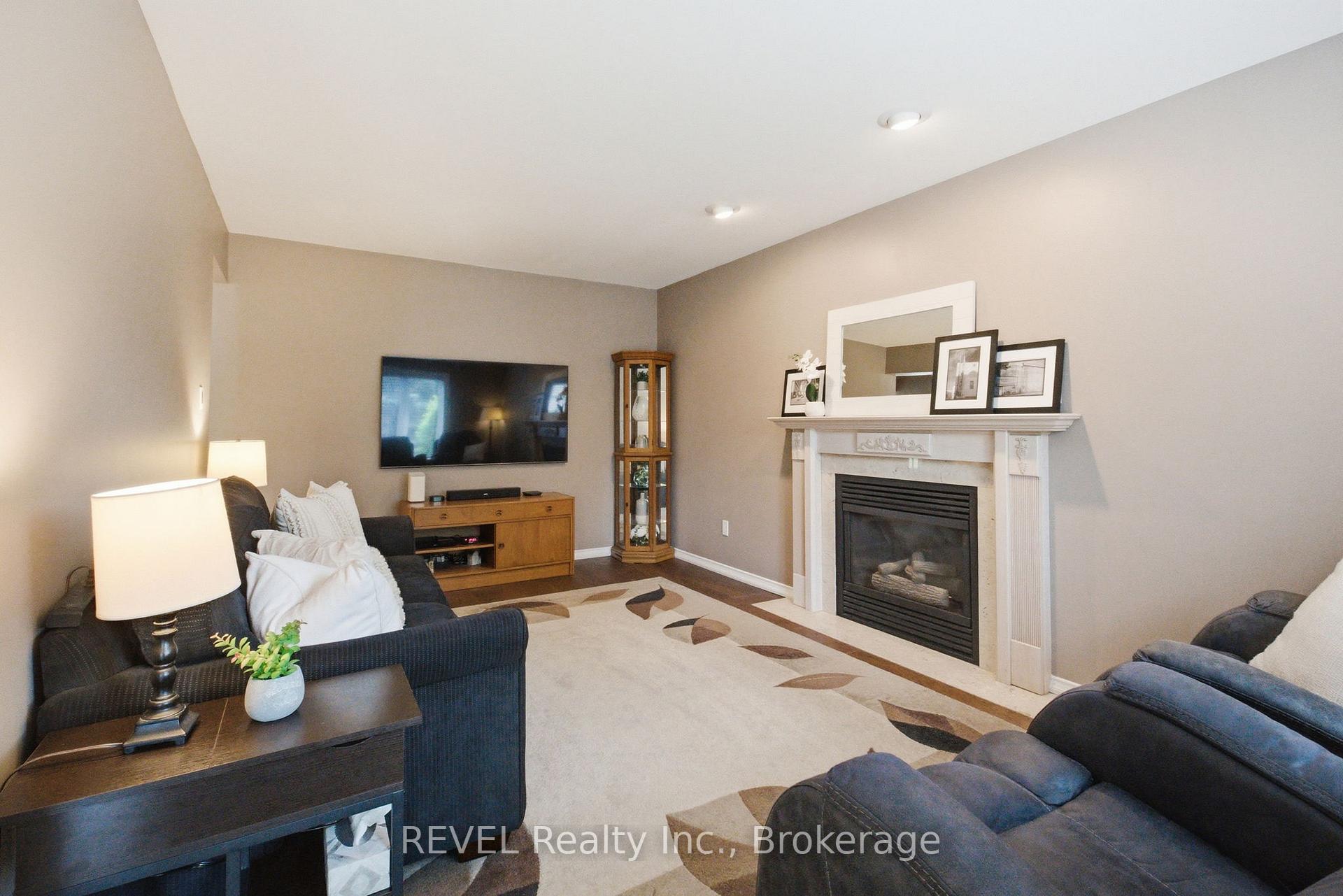 Photo 12 of 150 Fallingbrook Street, Whitby, Pringle Creek — HOMEH