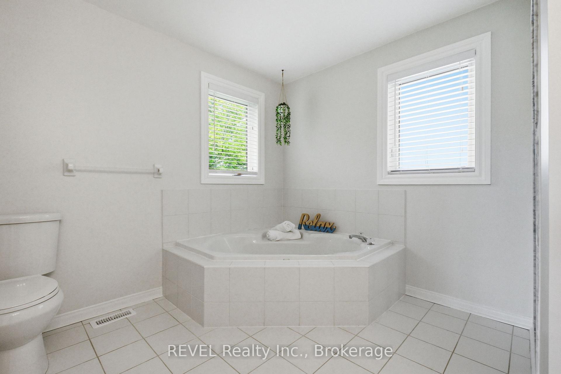 Photo 20 of 150 Fallingbrook Street, Whitby, Pringle Creek — HOMEH
