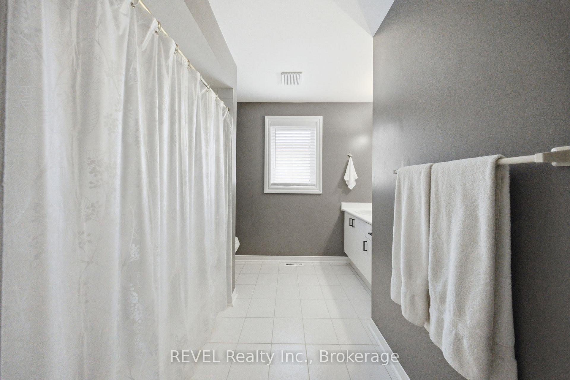 Photo 25 of 150 Fallingbrook Street, Whitby, Pringle Creek — HOMEH