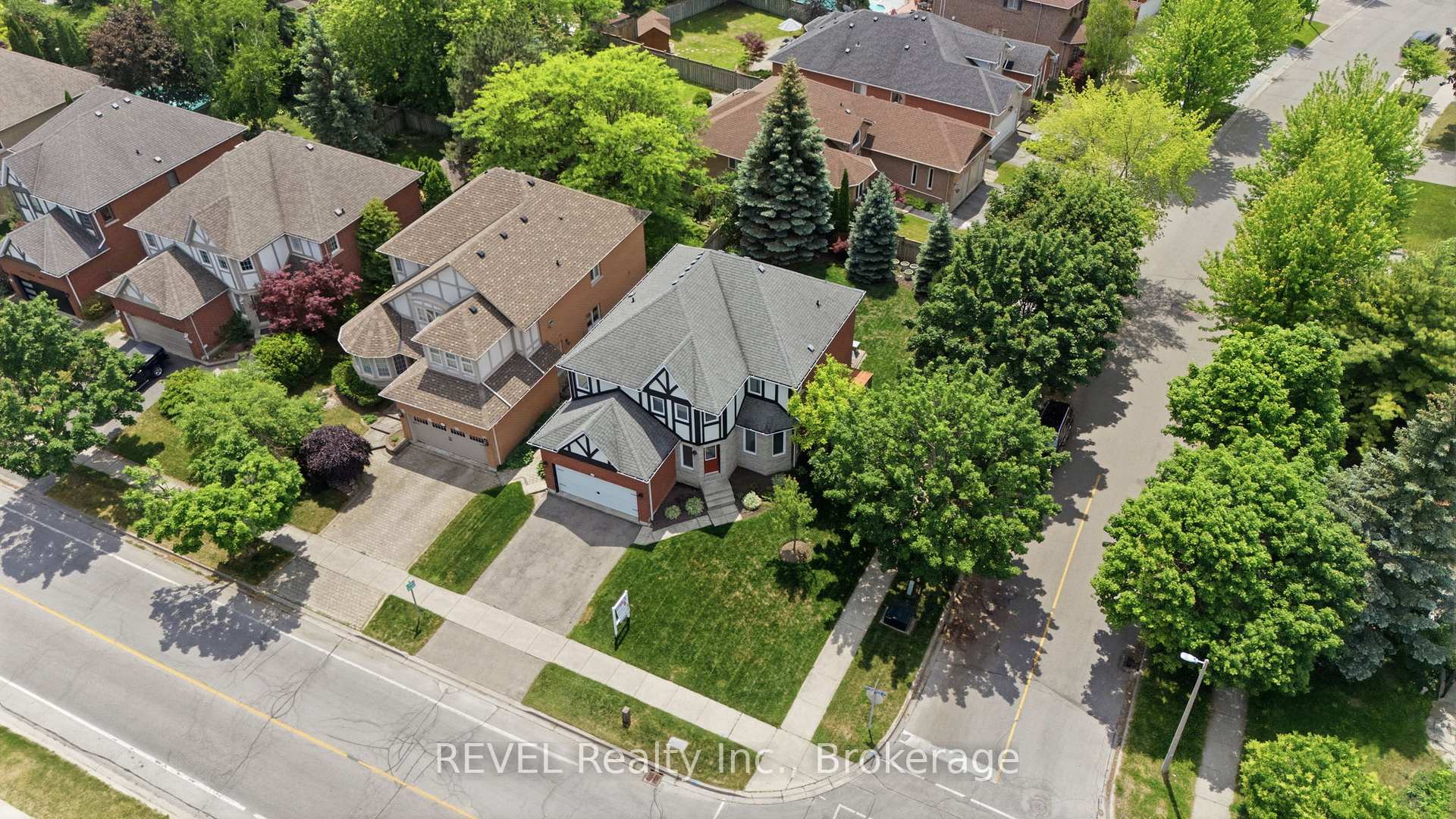 Photo 35 of 150 Fallingbrook Street, Whitby, Pringle Creek — HOMEH