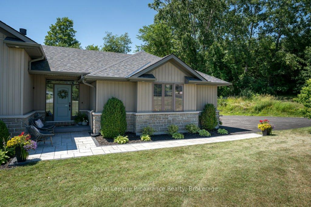 Photo 8 of 47 Windwhisper Drive, Belleville, Belleville Ward — HOMEH