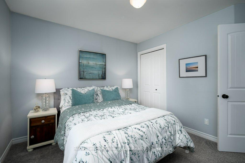 Photo 32 of 47 Windwhisper Drive, Belleville, Belleville Ward — HOMEH