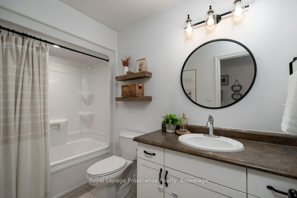 Photo 33 of 47 Windwhisper Drive, Belleville, Belleville Ward — HOMEH