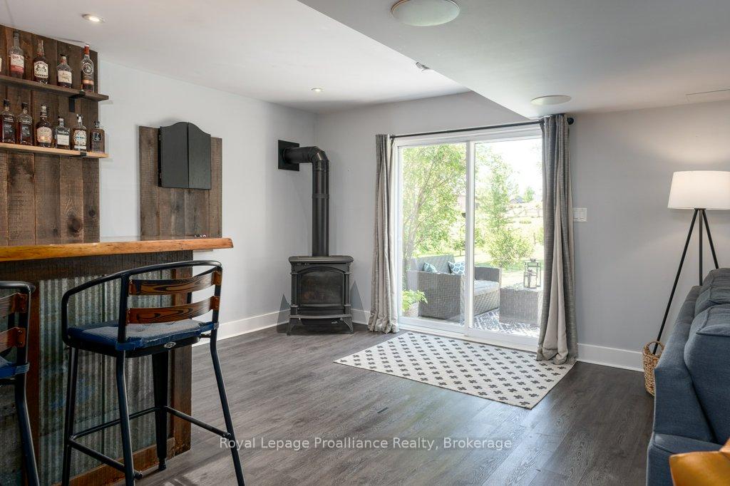 Photo 40 of 47 Windwhisper Drive, Belleville, Belleville Ward — HOMEH