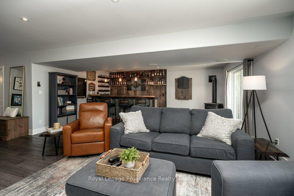 Photo 42 of 47 Windwhisper Drive, Belleville, Belleville Ward — HOMEH