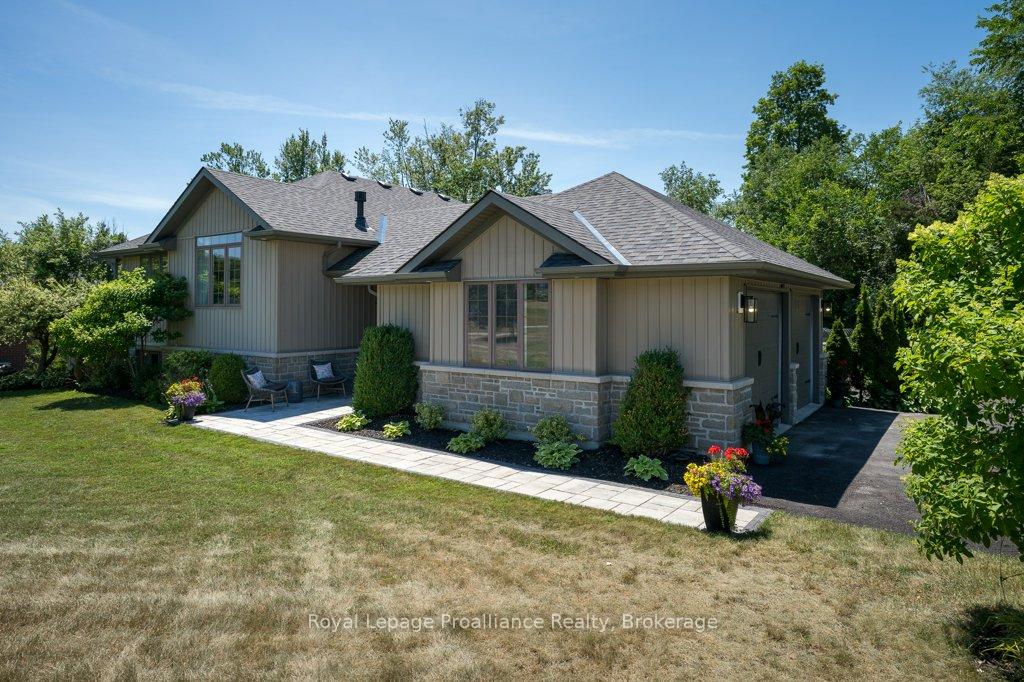 Photo 49 of 47 Windwhisper Drive, Belleville, Belleville Ward — HOMEH