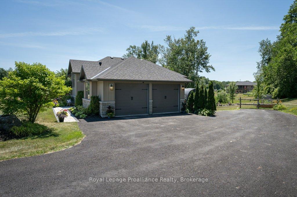 Photo 51 of 47 Windwhisper Drive, Belleville, Belleville Ward — HOMEH