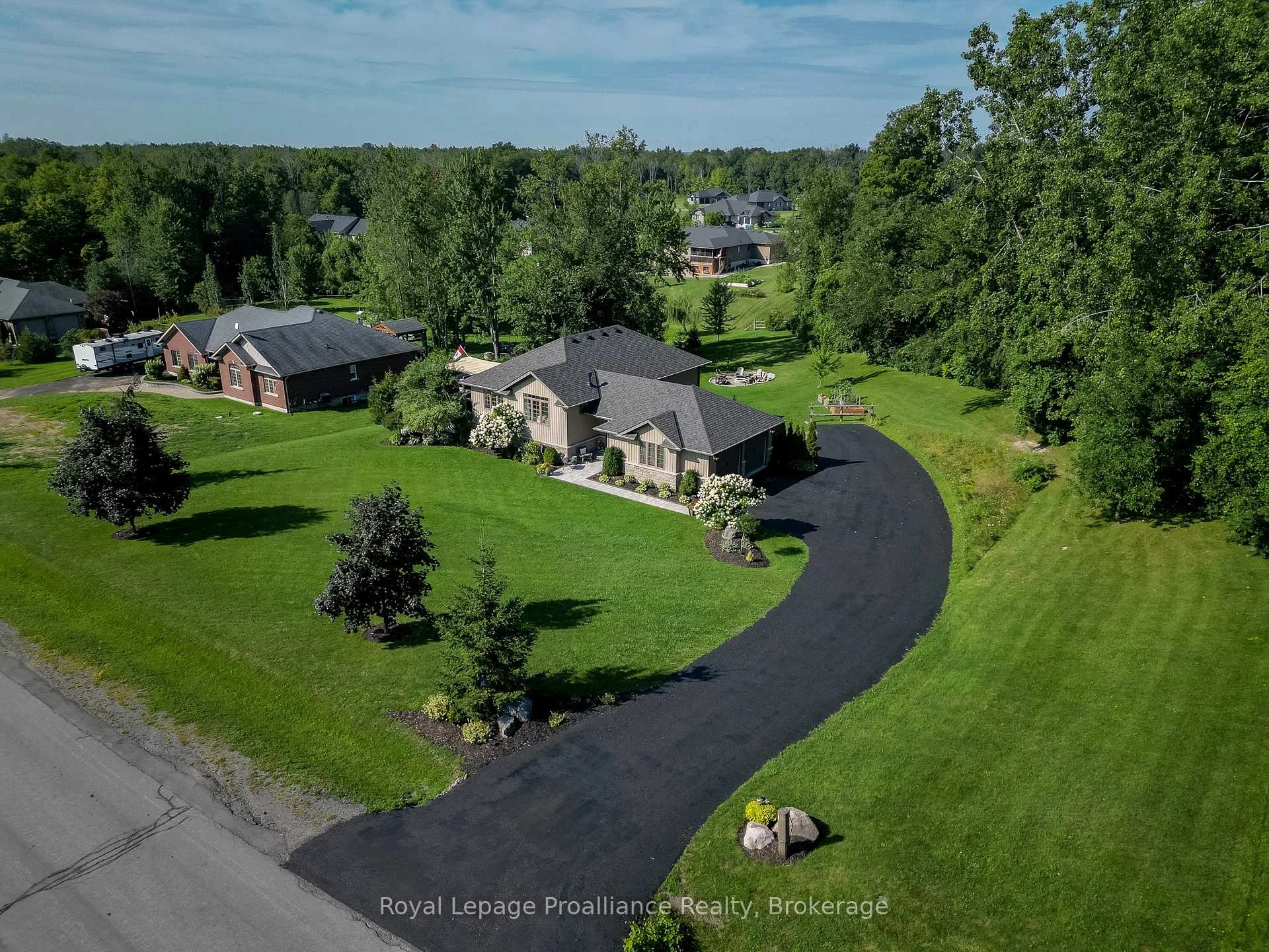 Photo 1 of 47 Windwhisper Drive, Belleville, Belleville Ward — HOMEH