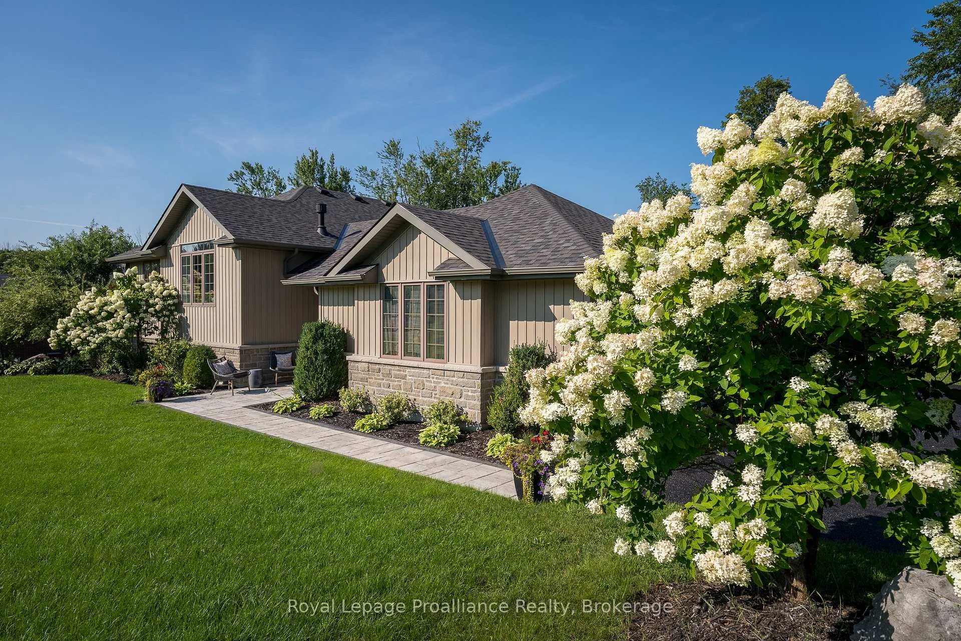Photo 9 of 47 Windwhisper Drive, Belleville, Belleville Ward — HOMEH