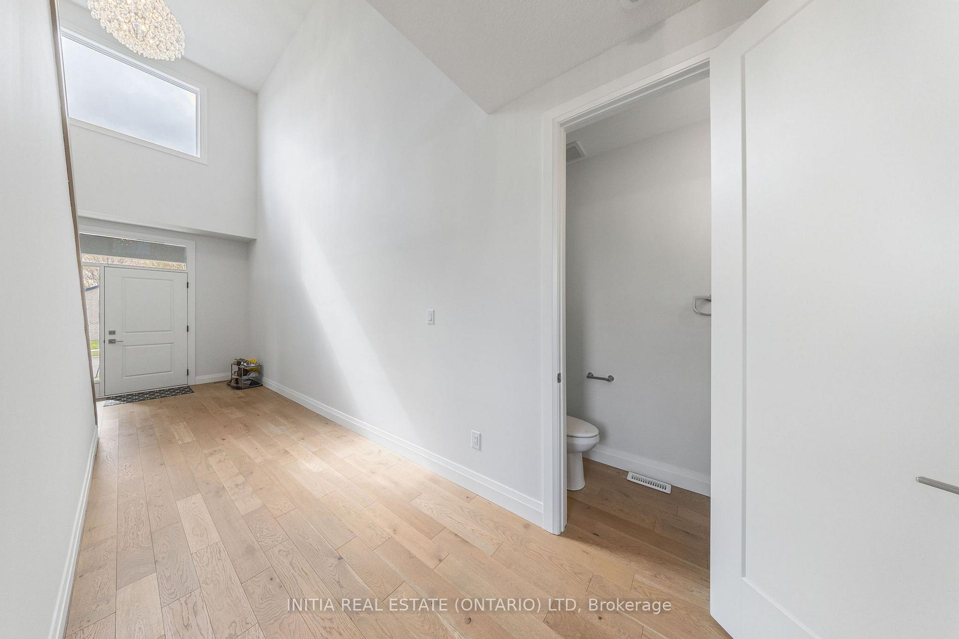 Photo 14 of 608 Sweetbay Crescent, Sarnia — HOMEH