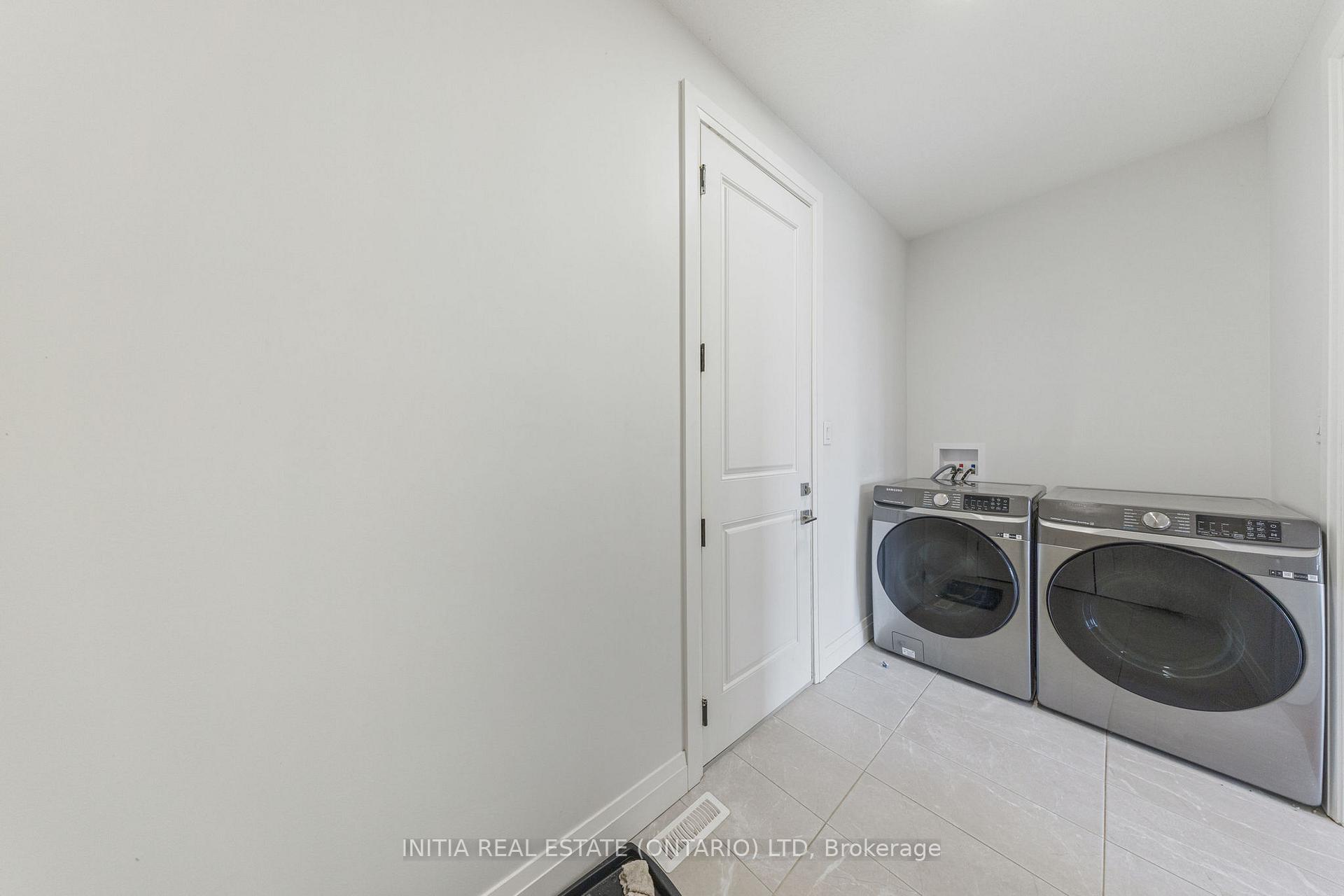 Photo 16 of 608 Sweetbay Crescent, Sarnia — HOMEH