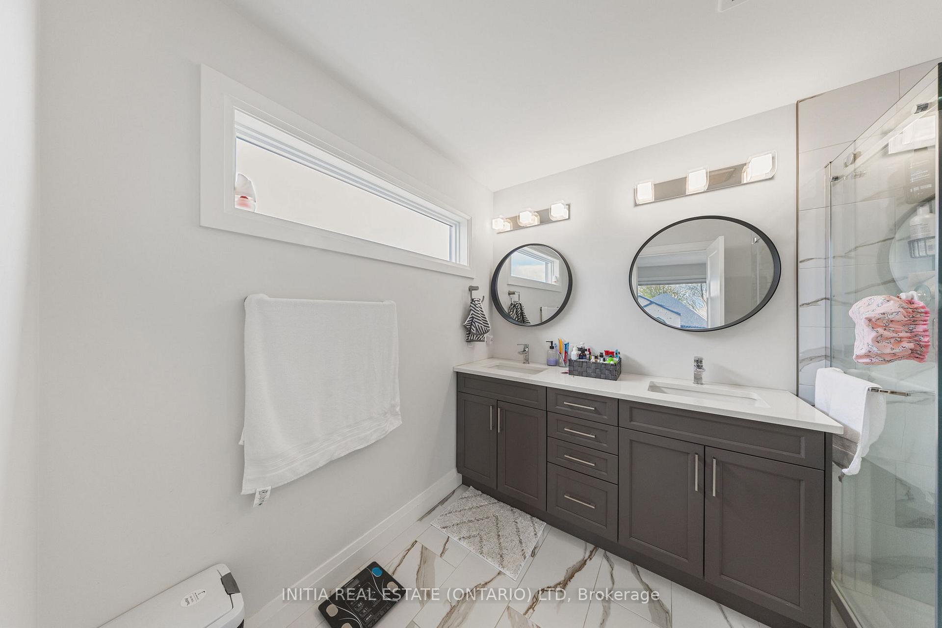 Photo 22 of 608 Sweetbay Crescent, Sarnia — HOMEH
