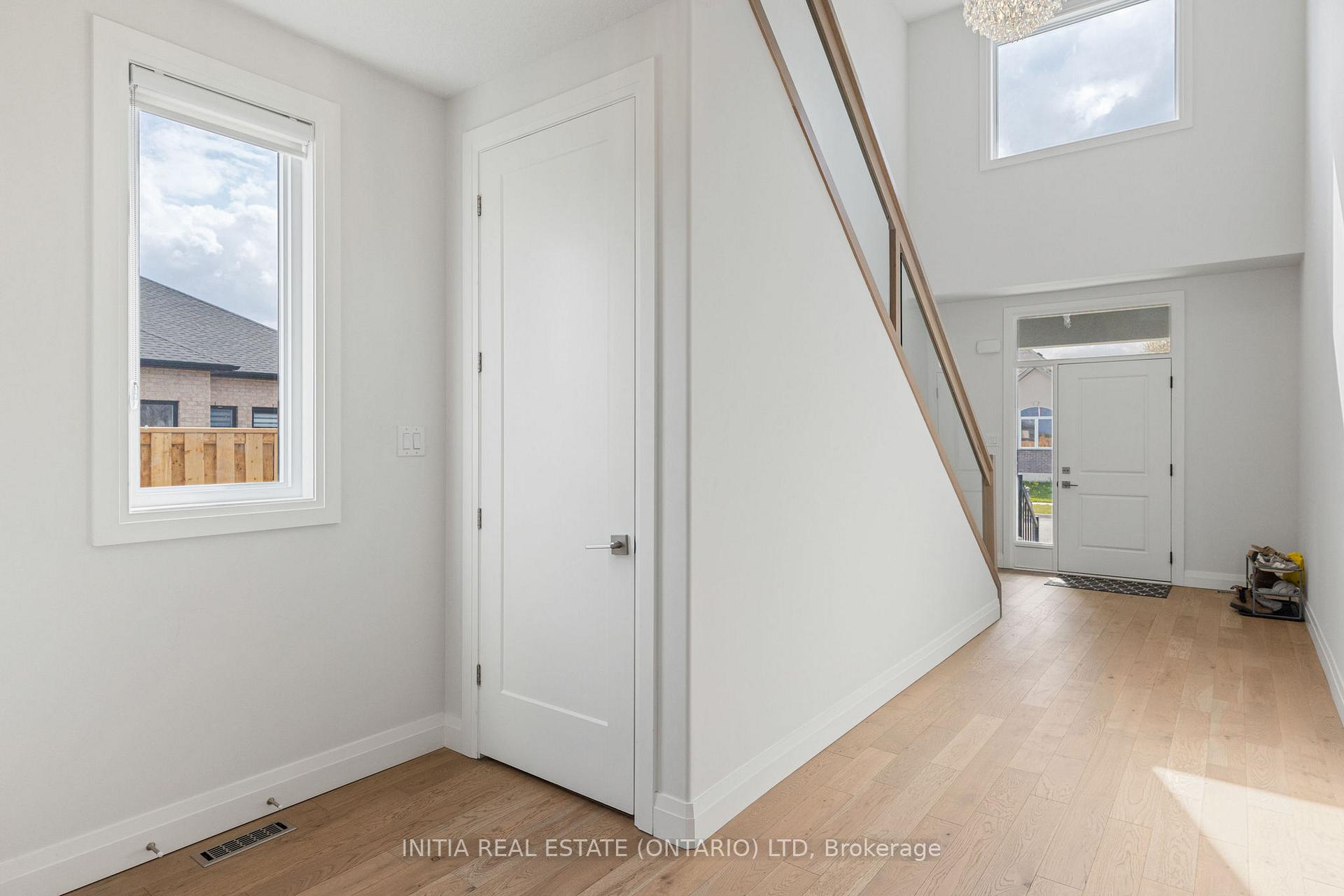 Photo 30 of 608 Sweetbay Crescent, Sarnia — HOMEH