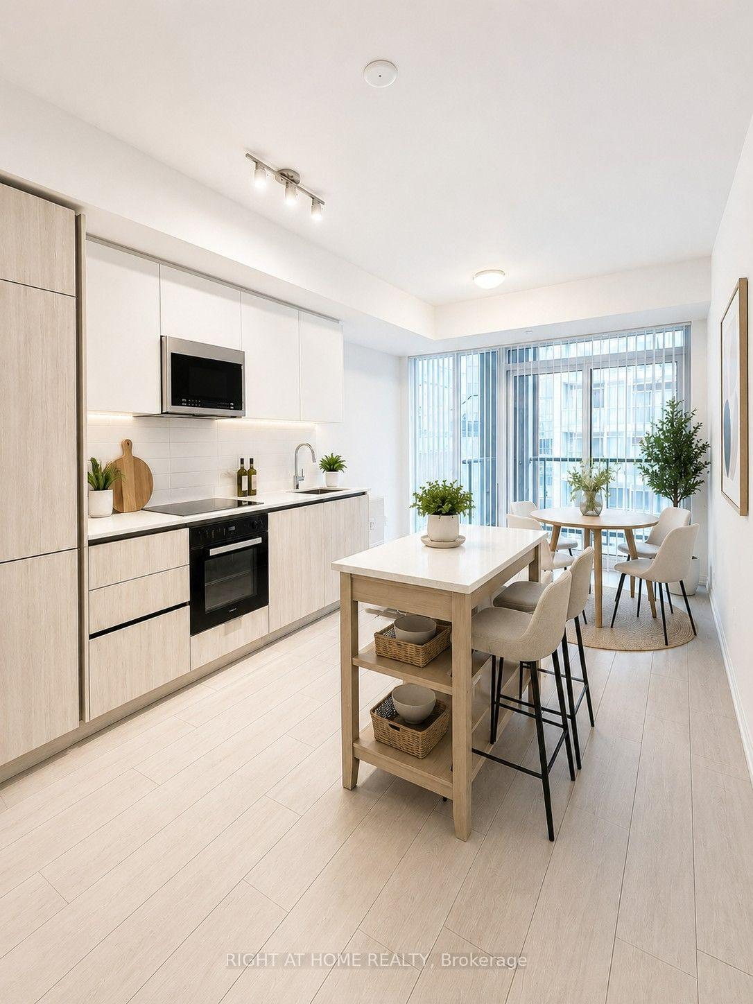 Photo 1 of Unit 611, 400 King Street, Toronto, Waterfront Communities — HOMEH