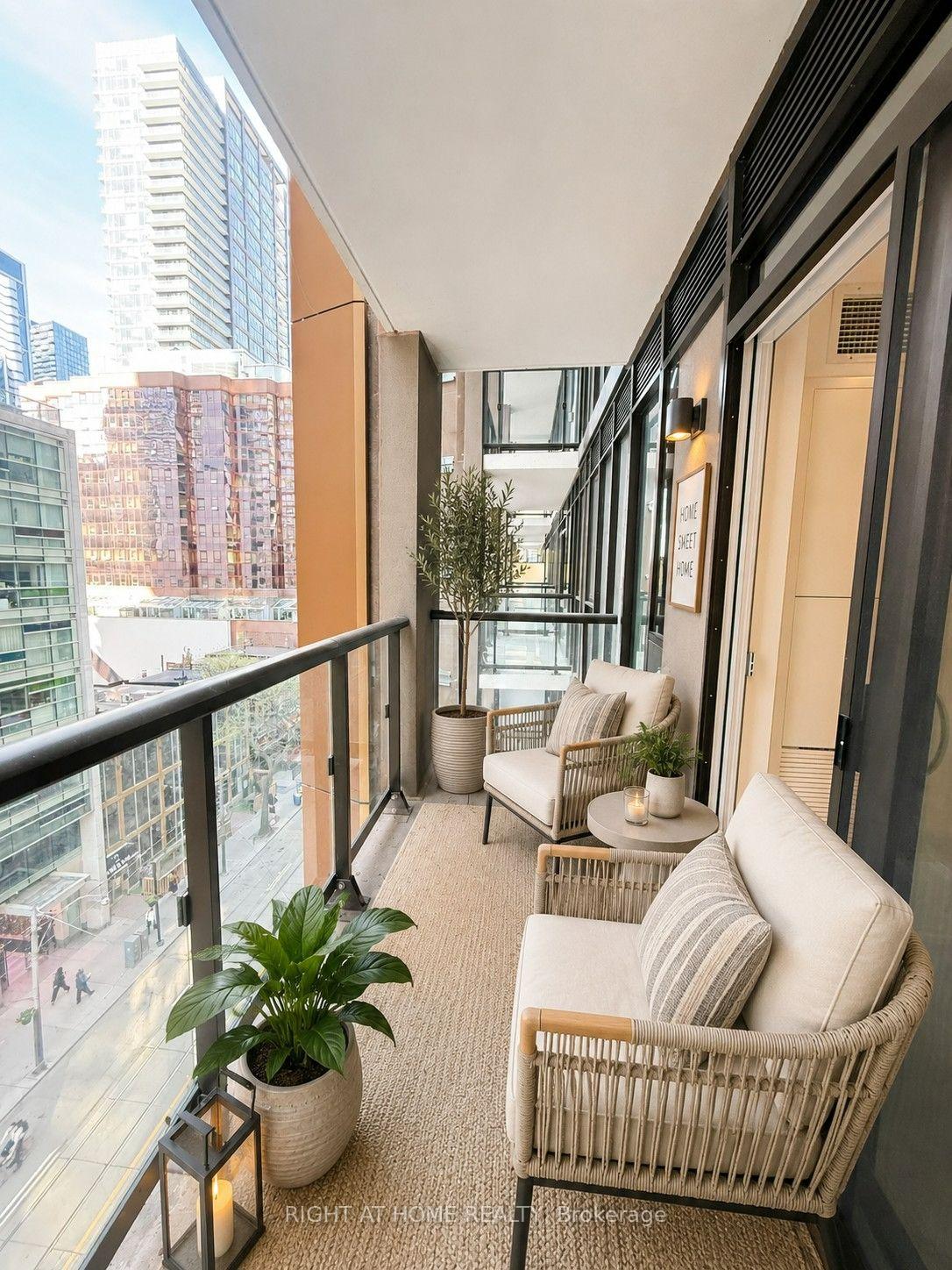 Photo 7 of Unit 611, 400 King Street, Toronto, Waterfront Communities — HOMEH