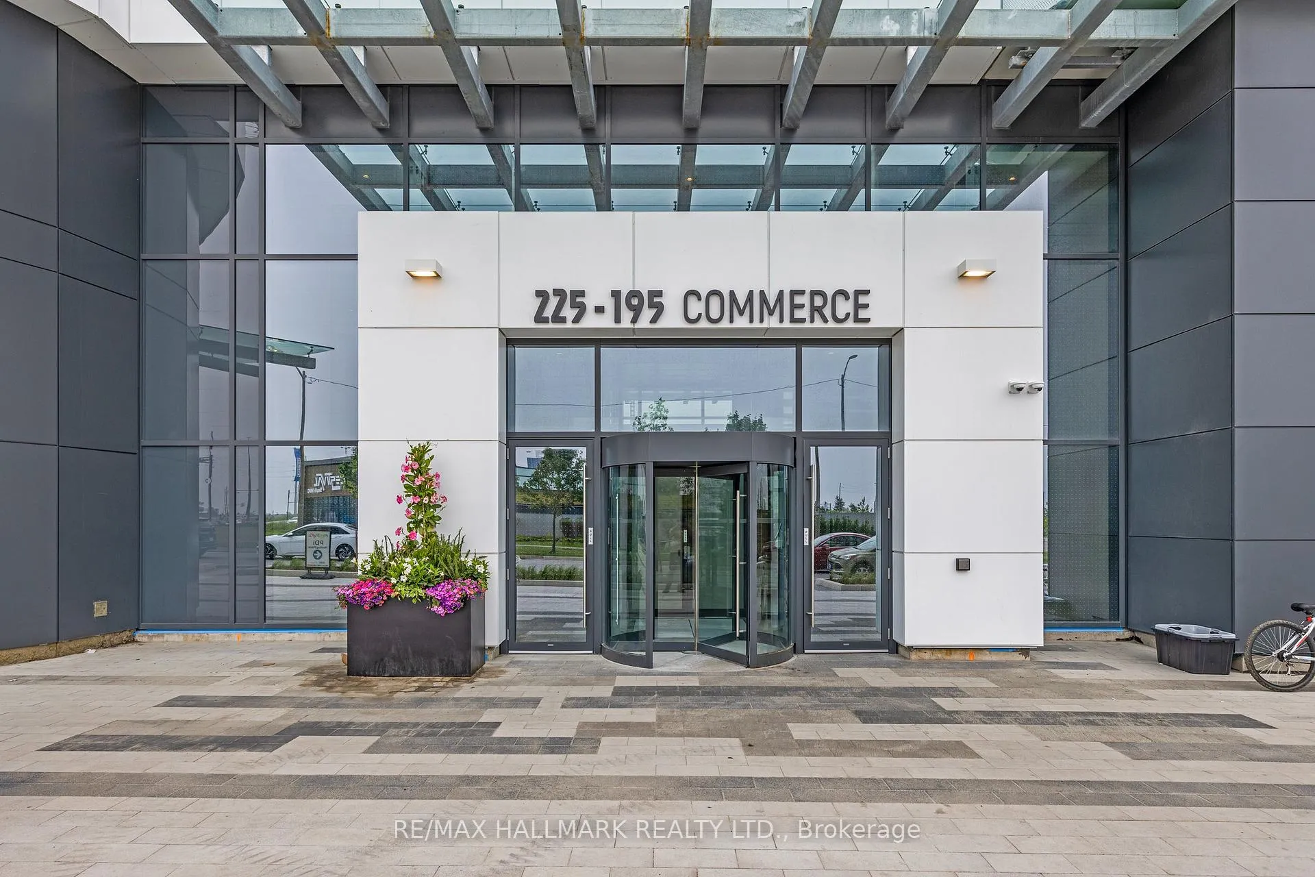 Photo 3 of Unit 4312, 225 Commerce Street, Vaughan, Vaughan Corporate Centre — HOMEH
