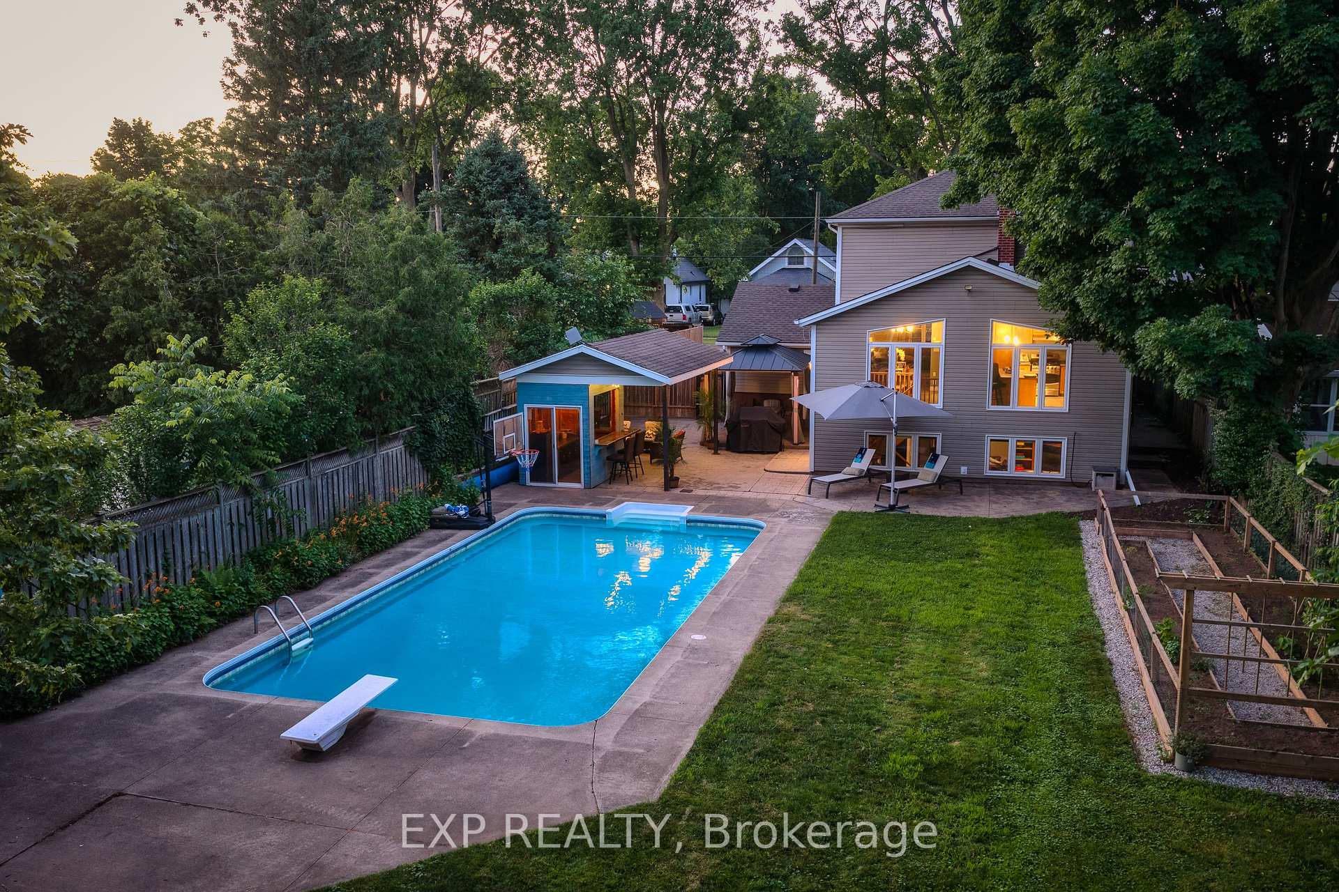 Front of 6276 Stamford Green Drive