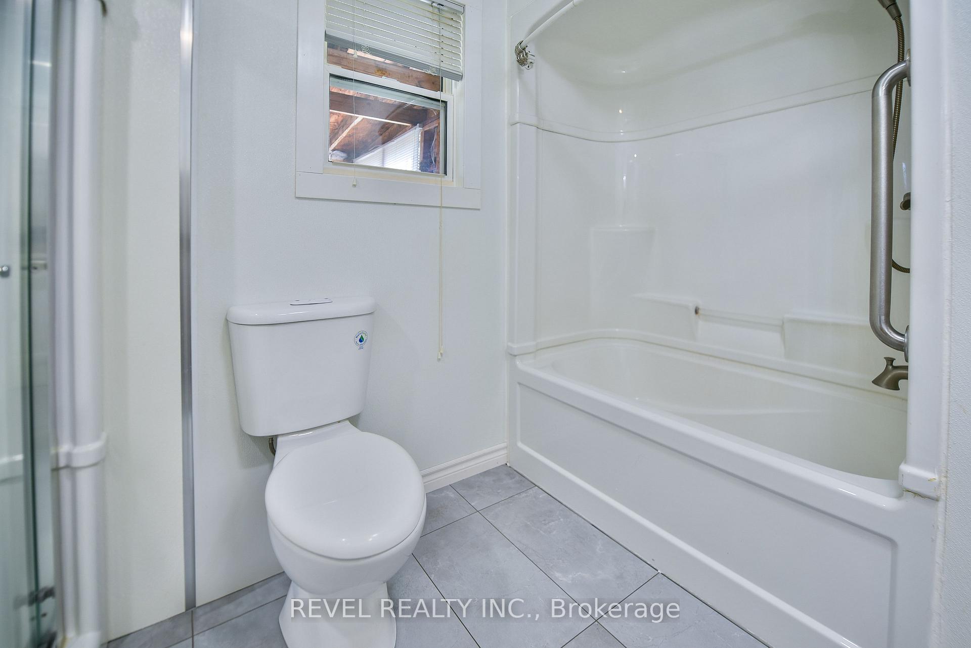 Photo 18 of 1330 Chenier Avenue, Timmins, MTJ - Main Area — HOMEH
