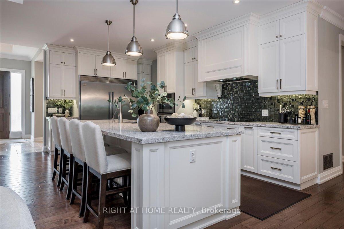 Photo 11 of 8 Lloyd Cook Drive W, Springwater, Snow Valley — HOMEH