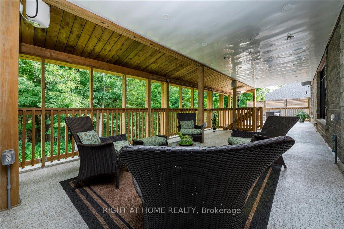 Photo 21 of 8 Lloyd Cook Drive W, Springwater, Snow Valley — HOMEH