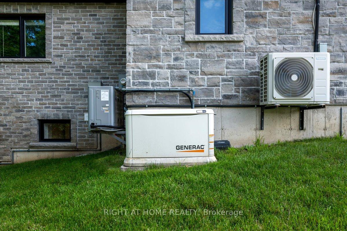 Photo 48 of 8 Lloyd Cook Drive W, Springwater, Snow Valley — HOMEH