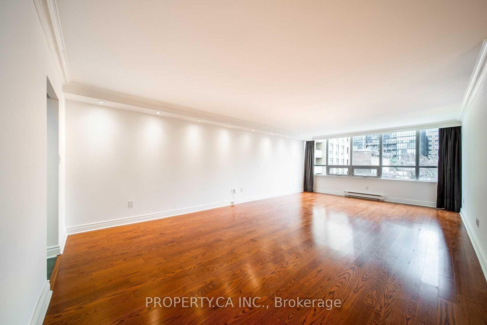 Photo 2 of Unit 402, 71 Charles Street E, Toronto, Church-Yonge Corridor — HOMEH