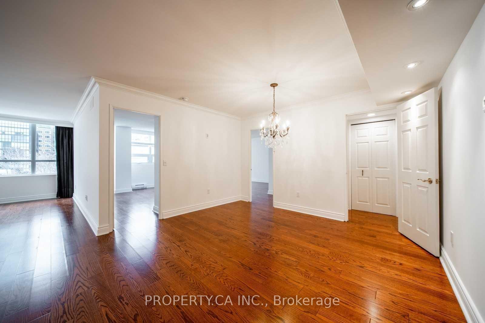 Photo 6 of Unit 402, 71 Charles Street E, Toronto, Church-Yonge Corridor — HOMEH