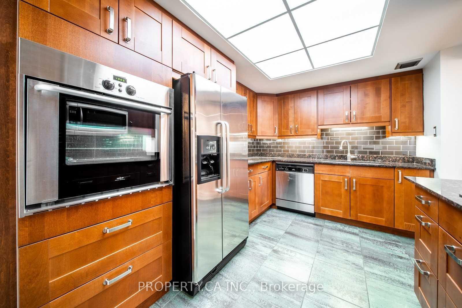 Photo 9 of Unit 402, 71 Charles Street E, Toronto, Church-Yonge Corridor — HOMEH