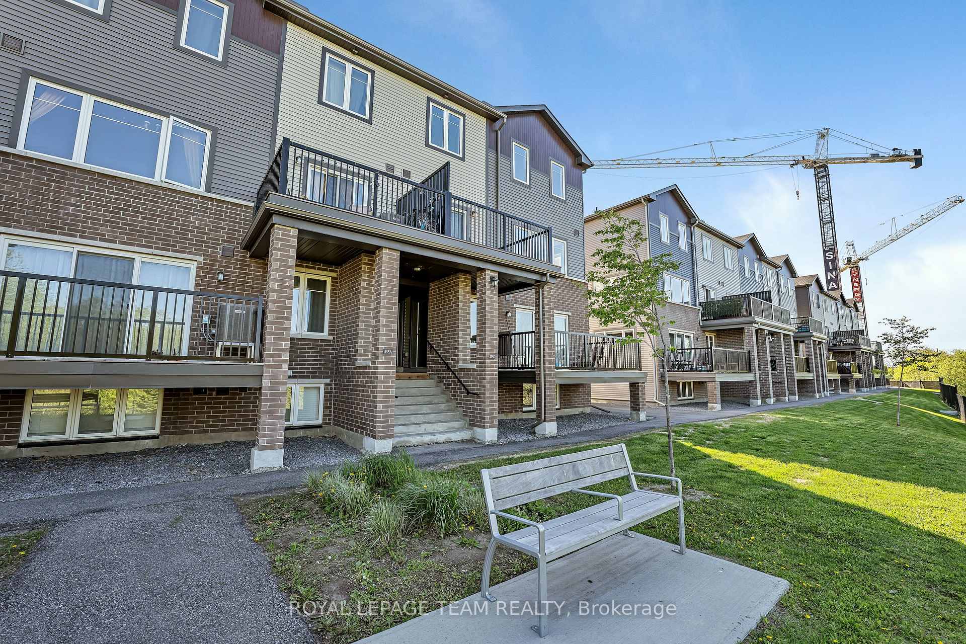 Photo 2 of Unit D, 435 Eldorado Private, Ottawa, Kanata - Morgan's Grant/South March — HOMEH