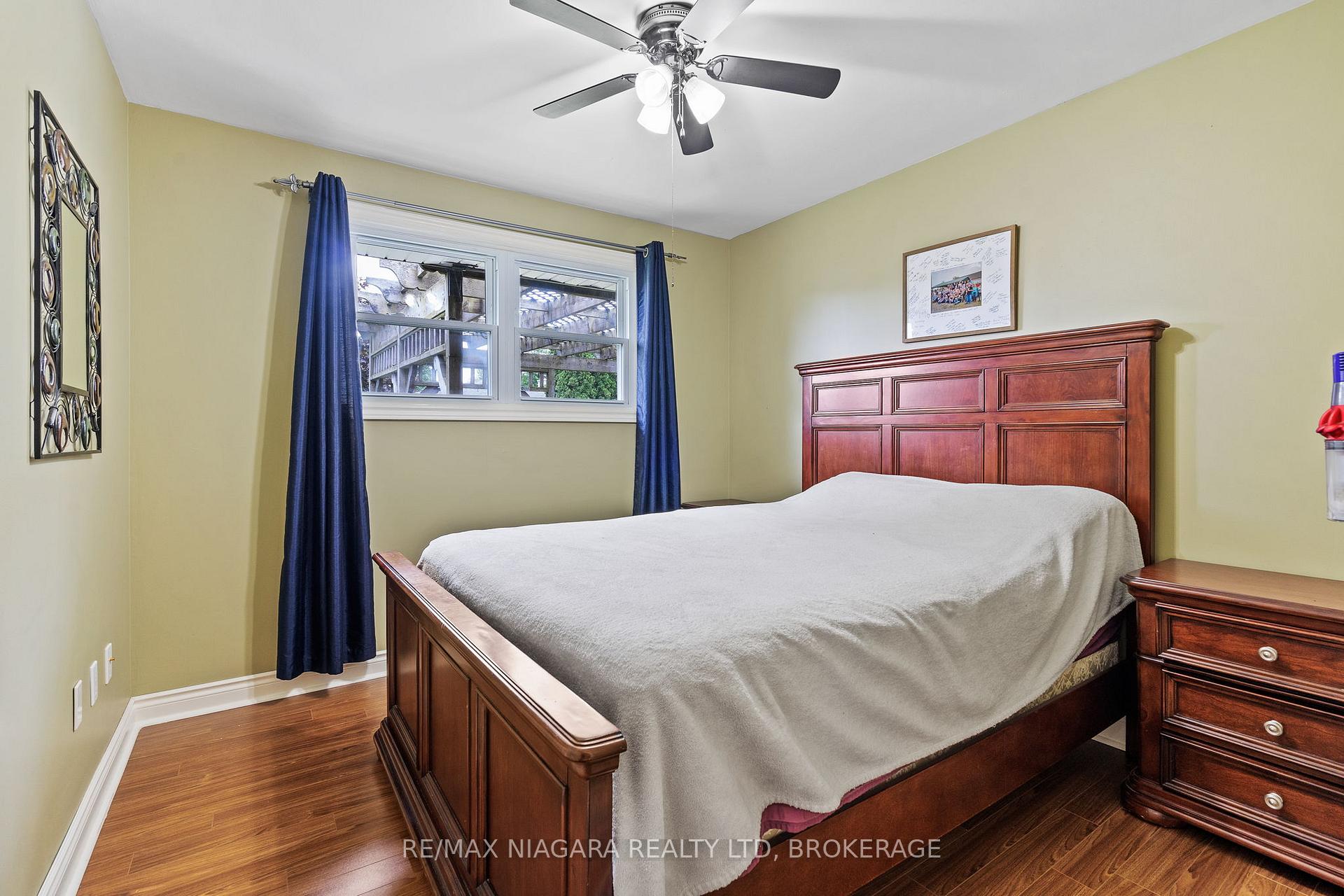 Photo 10 of 696 Clare Avenue, Welland, N. Welland — HOMEH