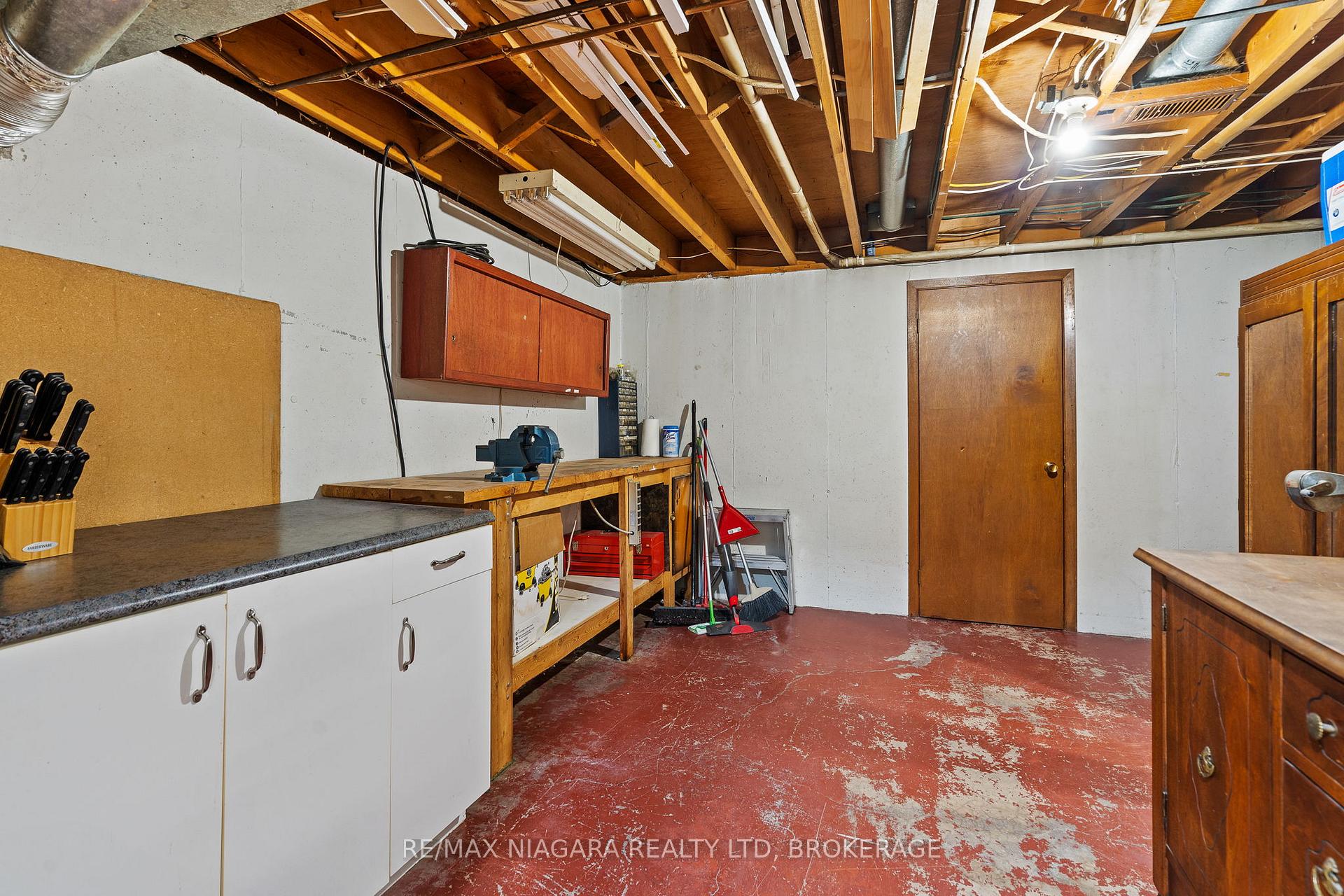 Photo 19 of 696 Clare Avenue, Welland, N. Welland — HOMEH
