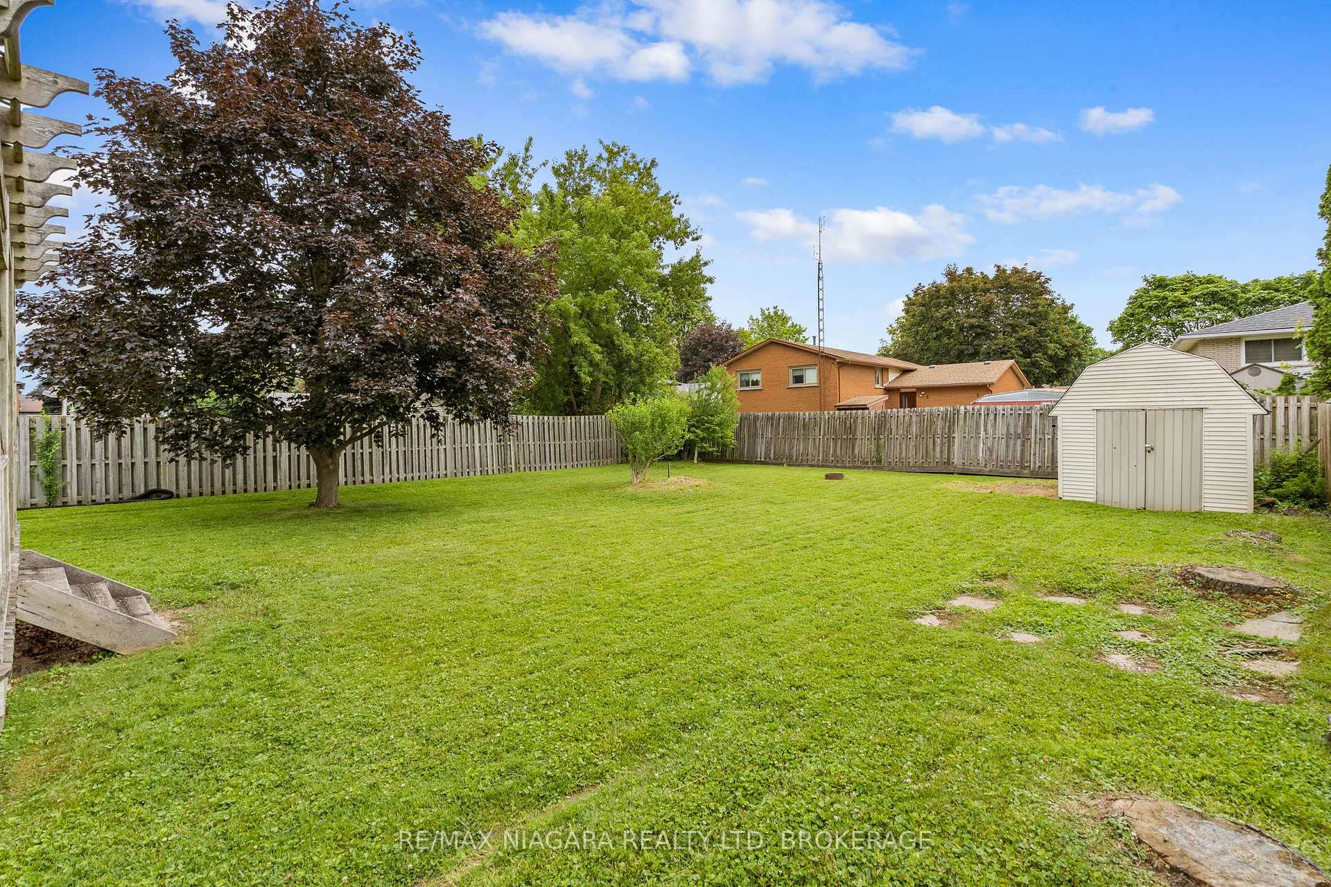 Photo 20 of 696 Clare Avenue, Welland, N. Welland — HOMEH