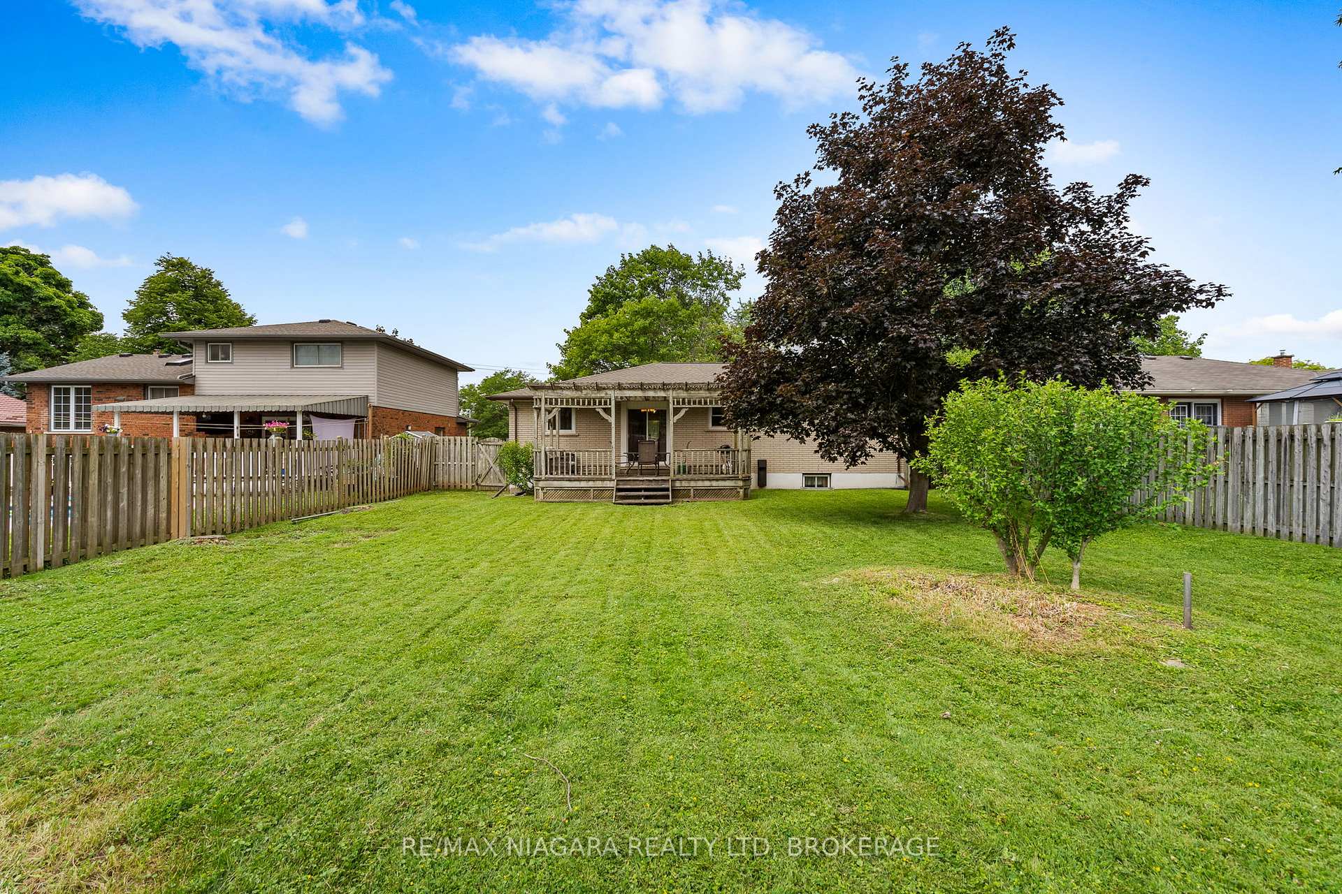 Photo 22 of 696 Clare Avenue, Welland, N. Welland — HOMEH