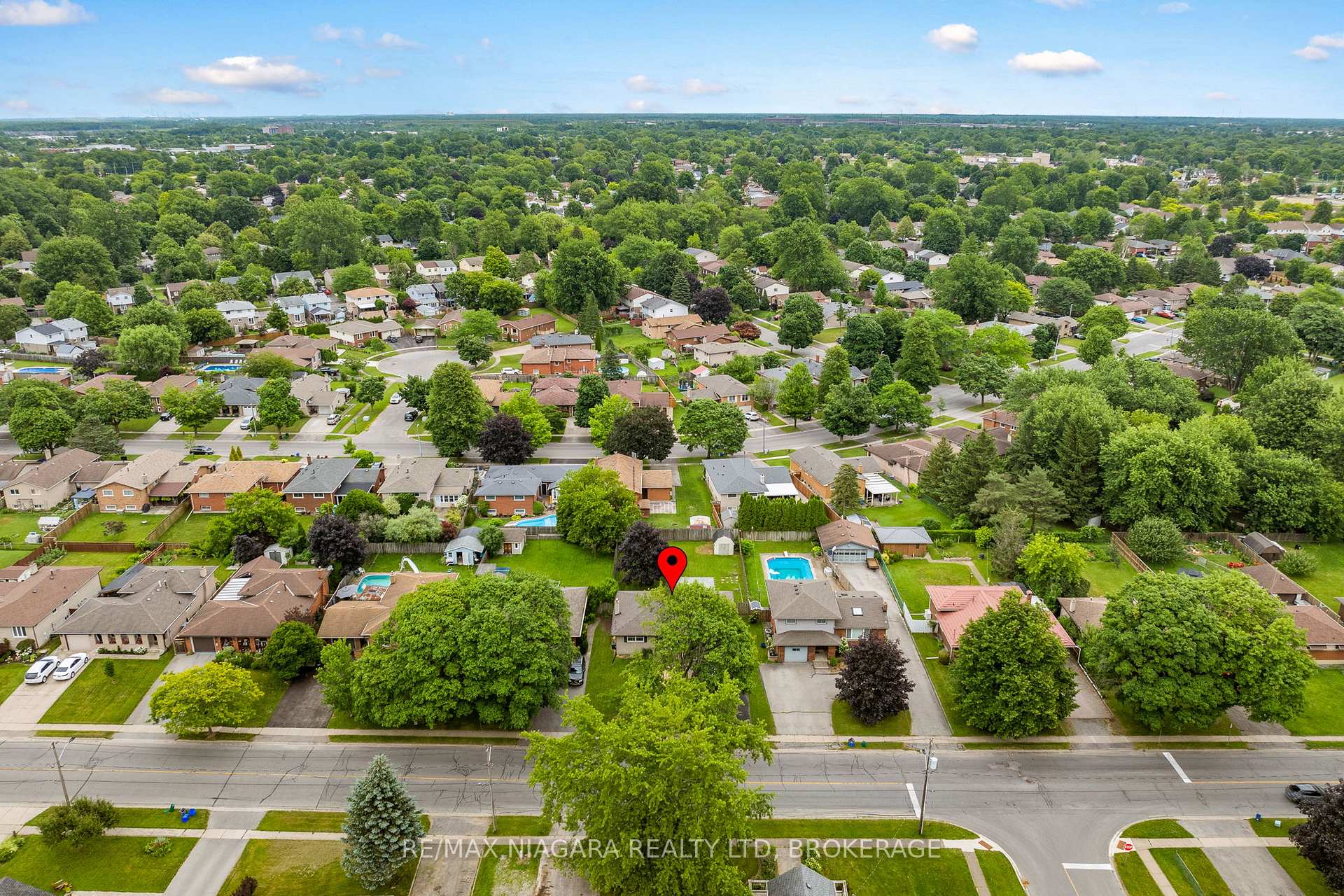 Photo 26 of 696 Clare Avenue, Welland, N. Welland — HOMEH