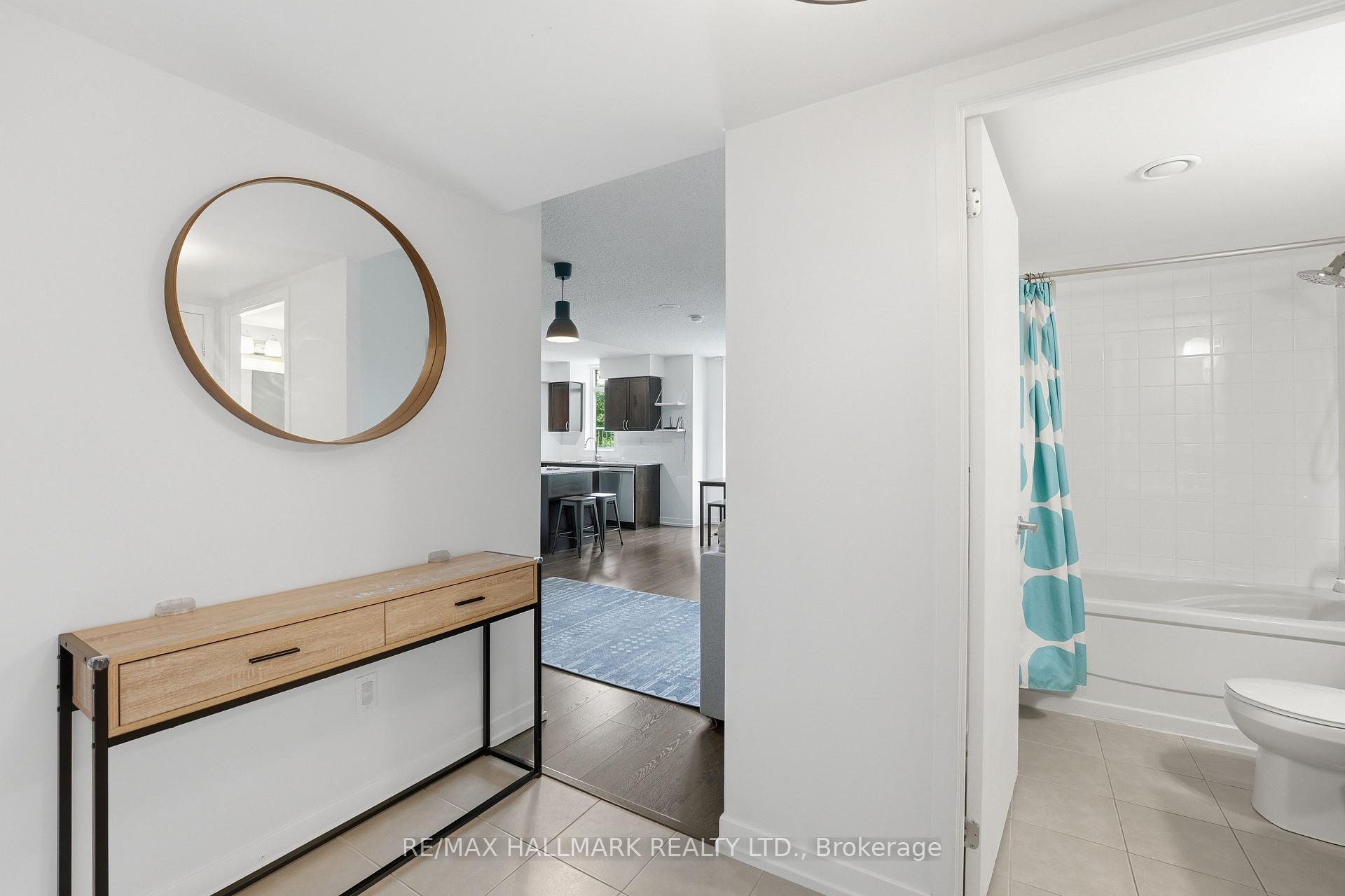 Photo 4 of Unit 118, 816 Lansdowne Avenue, Toronto, Dovercourt-Wallace Emerson-Junction — HOMEH