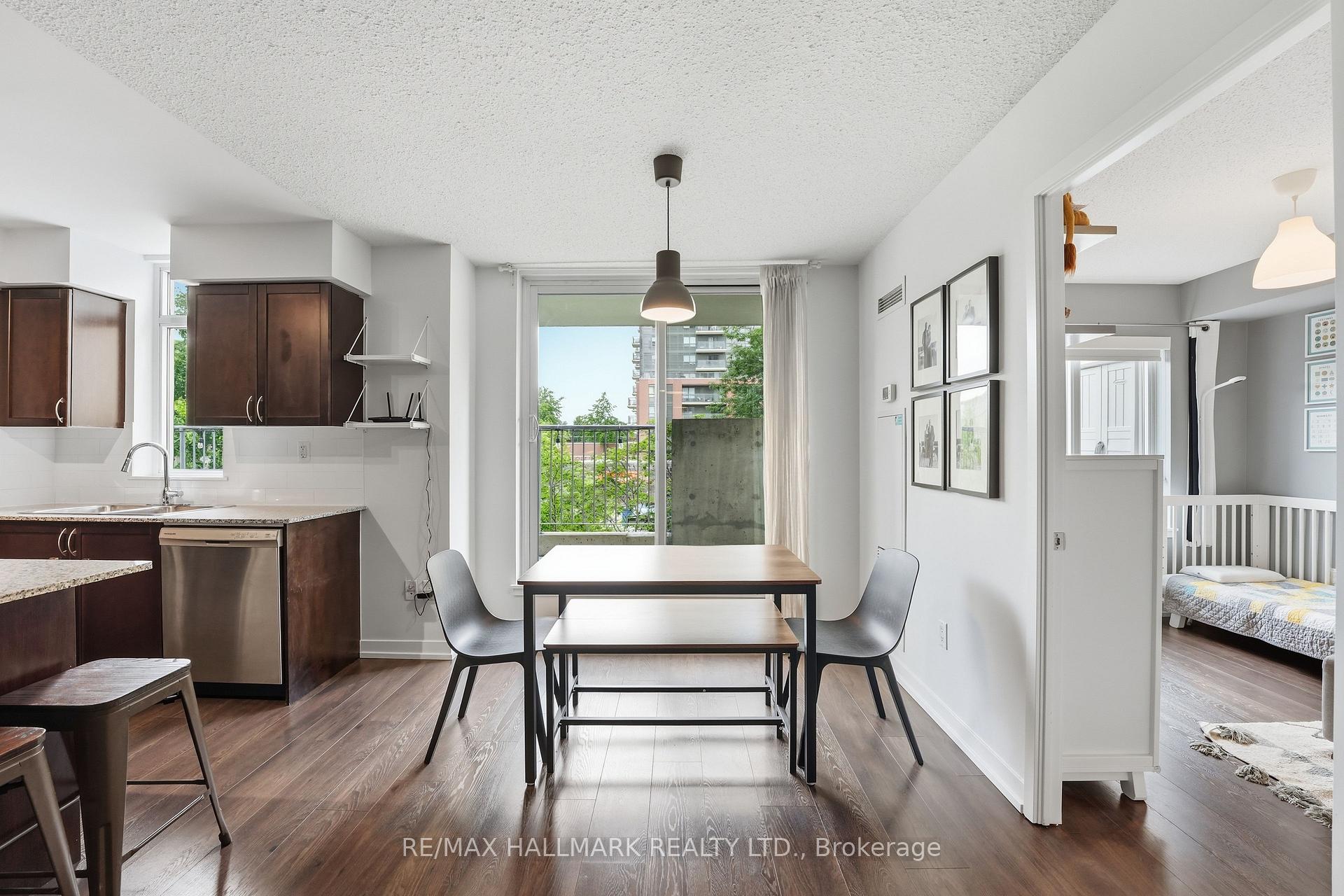 Photo 7 of Unit 118, 816 Lansdowne Avenue, Toronto, Dovercourt-Wallace Emerson-Junction — HOMEH